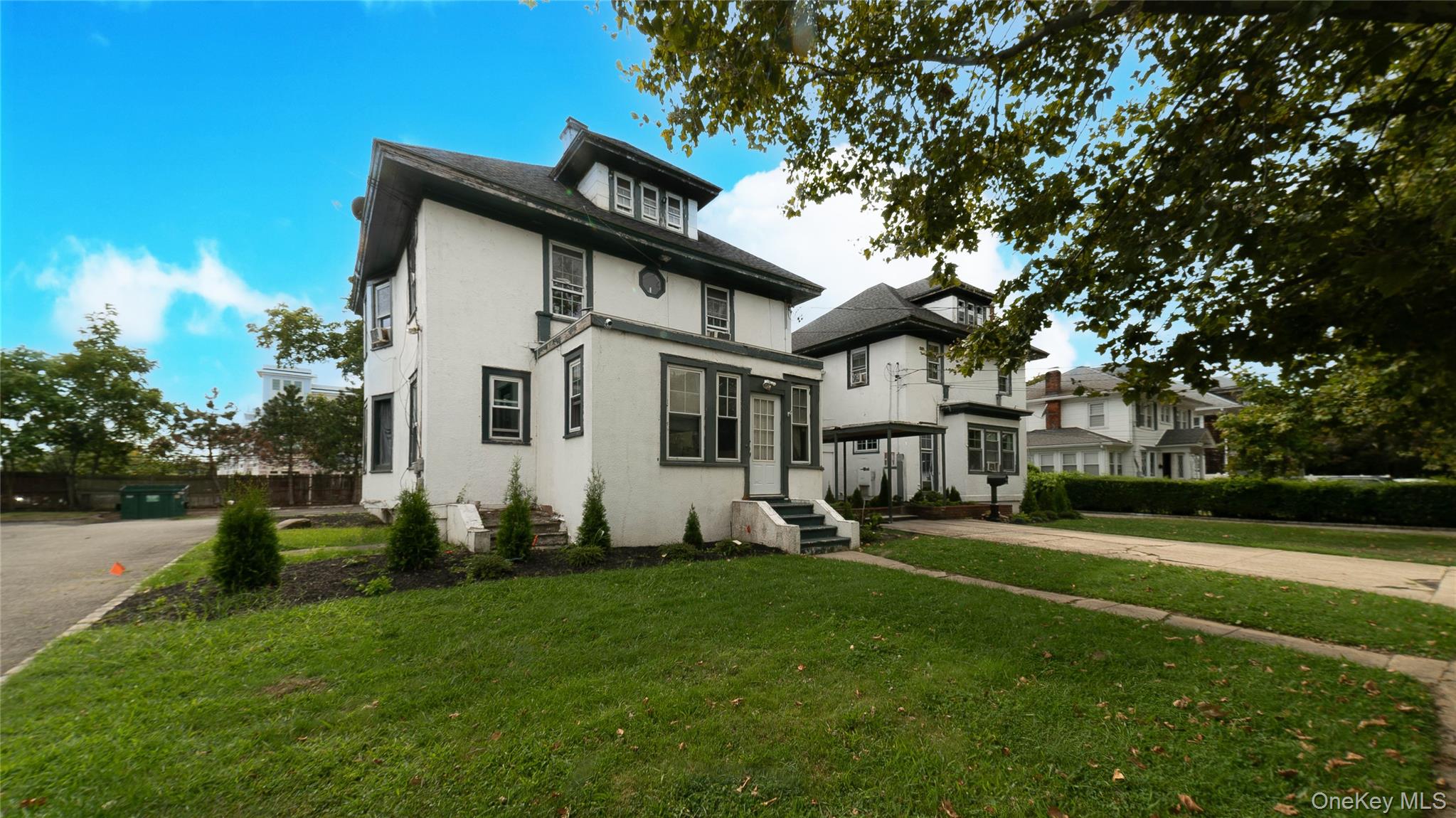 20-22 Bay Shore Ave # Apt 20-3, Bay Shore, NY 11706