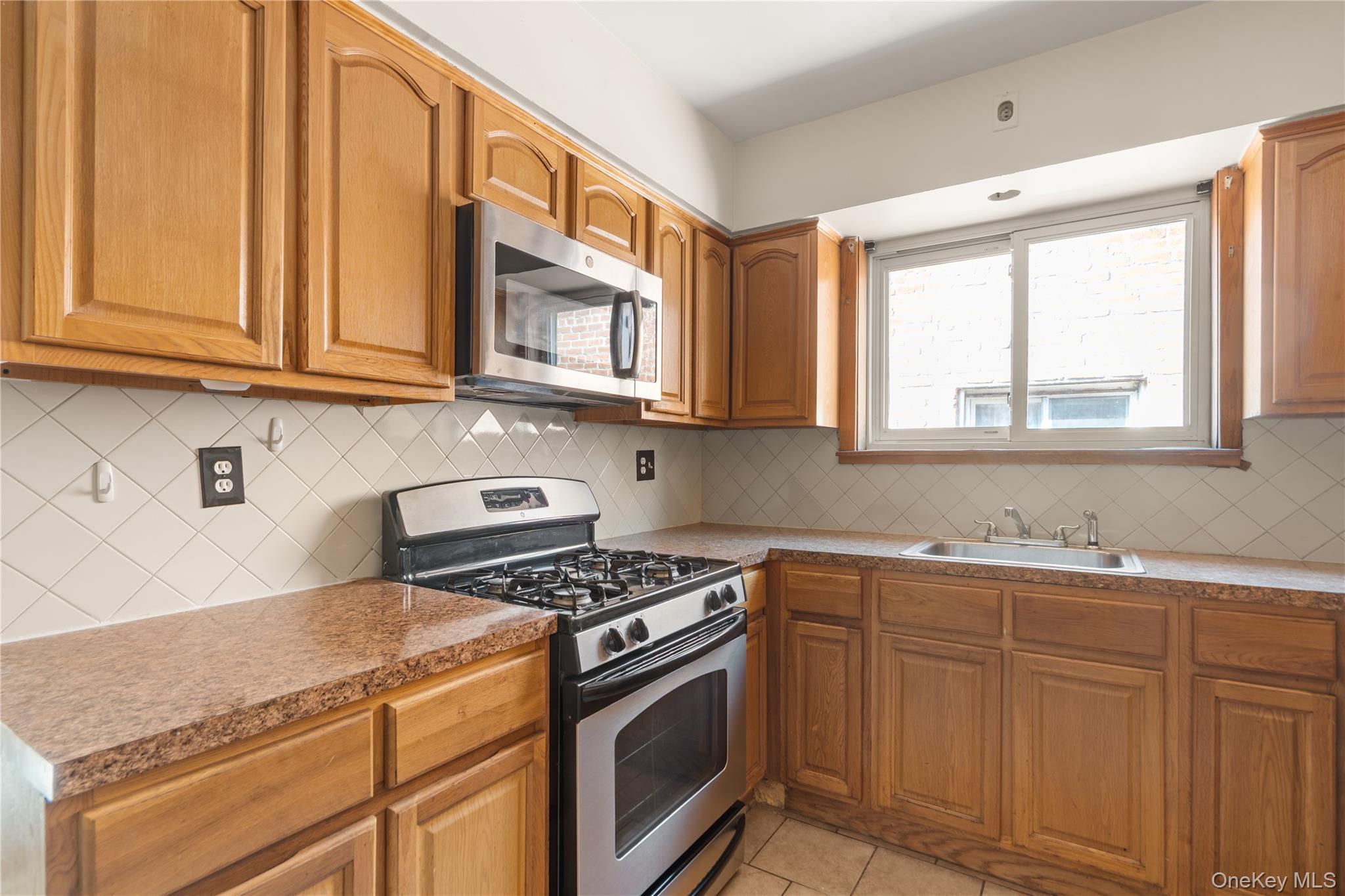 1163 Havemeyer Avenue, Bronx, NY 10462