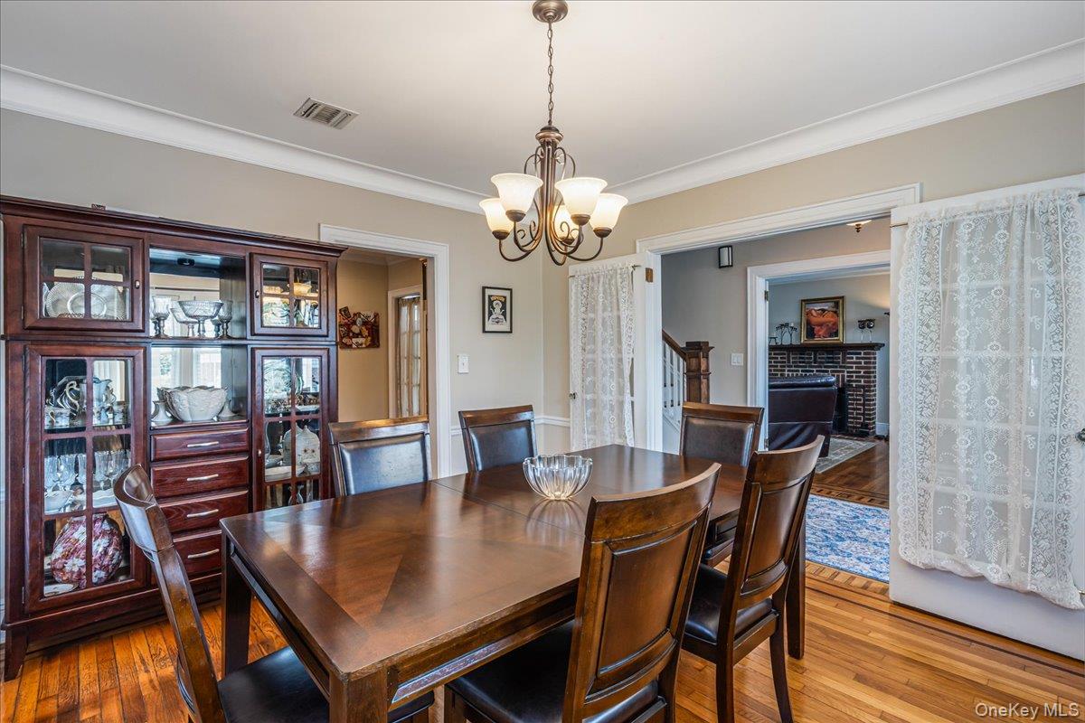 2 Derby Court, Malverne, NY 11565