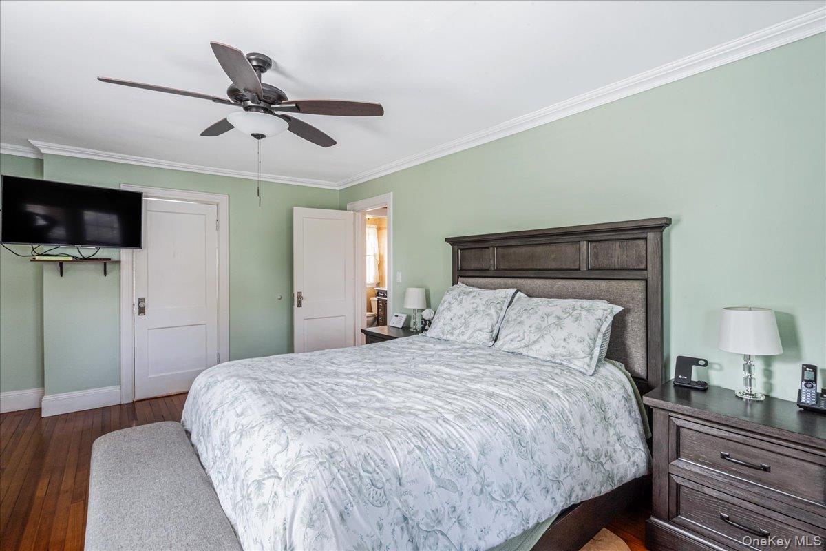 2 Derby Court, Malverne, NY 11565