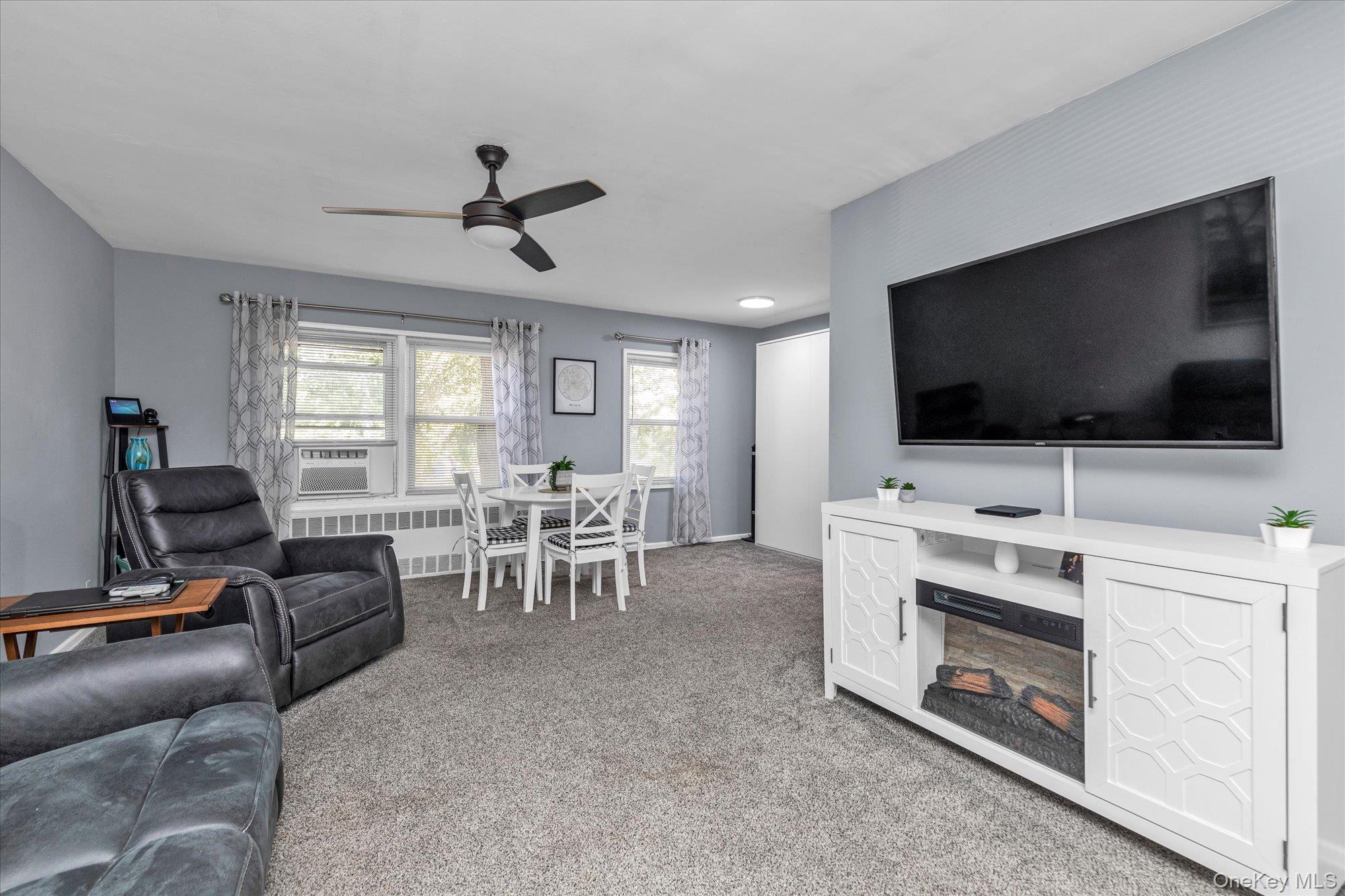 195 N Village Avenue # D4, Rockville Centre, NY 11570