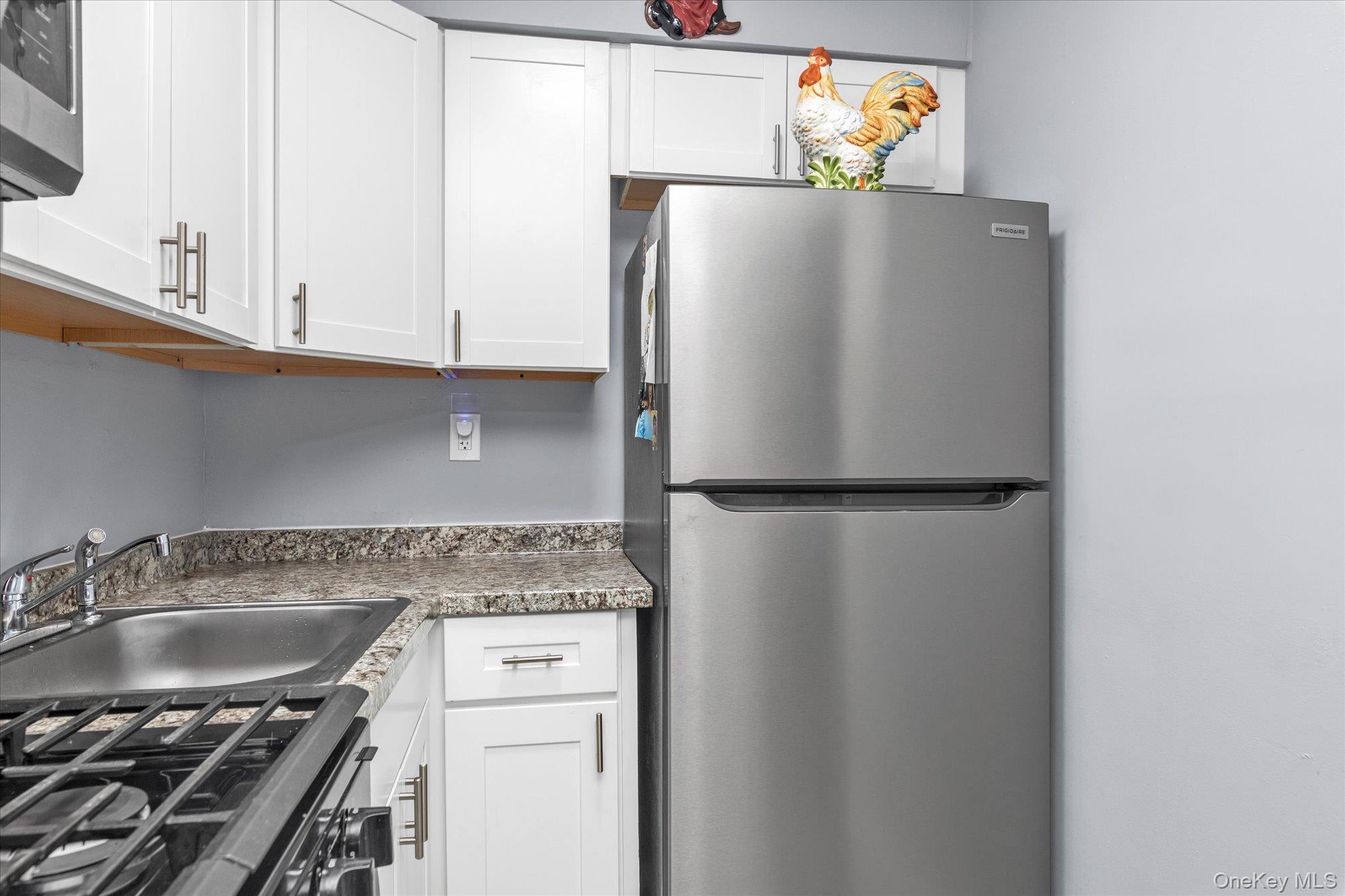 195 N Village Avenue # D4, Rockville Centre, NY 11570