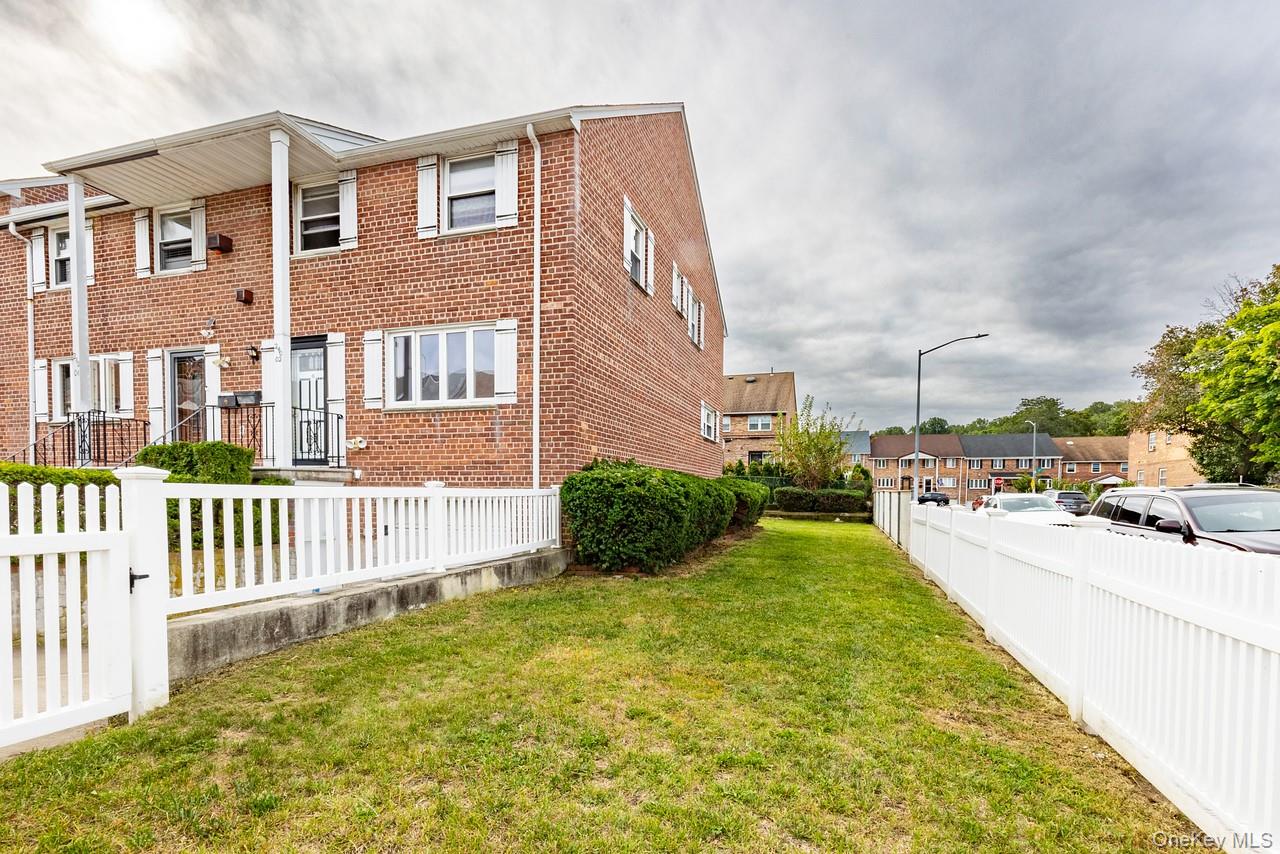 240-02 65 Avenue, Little Neck, NY 11362