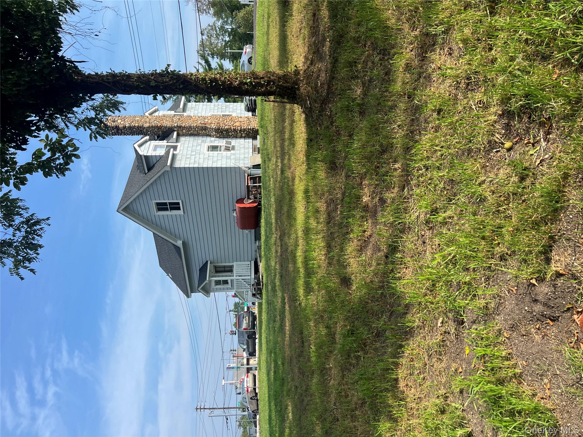 749 E Main Street, Kings Park, NY 11754