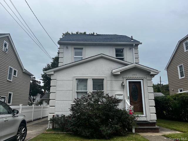 105 Fordham # 2, Williston Park, NY 11596