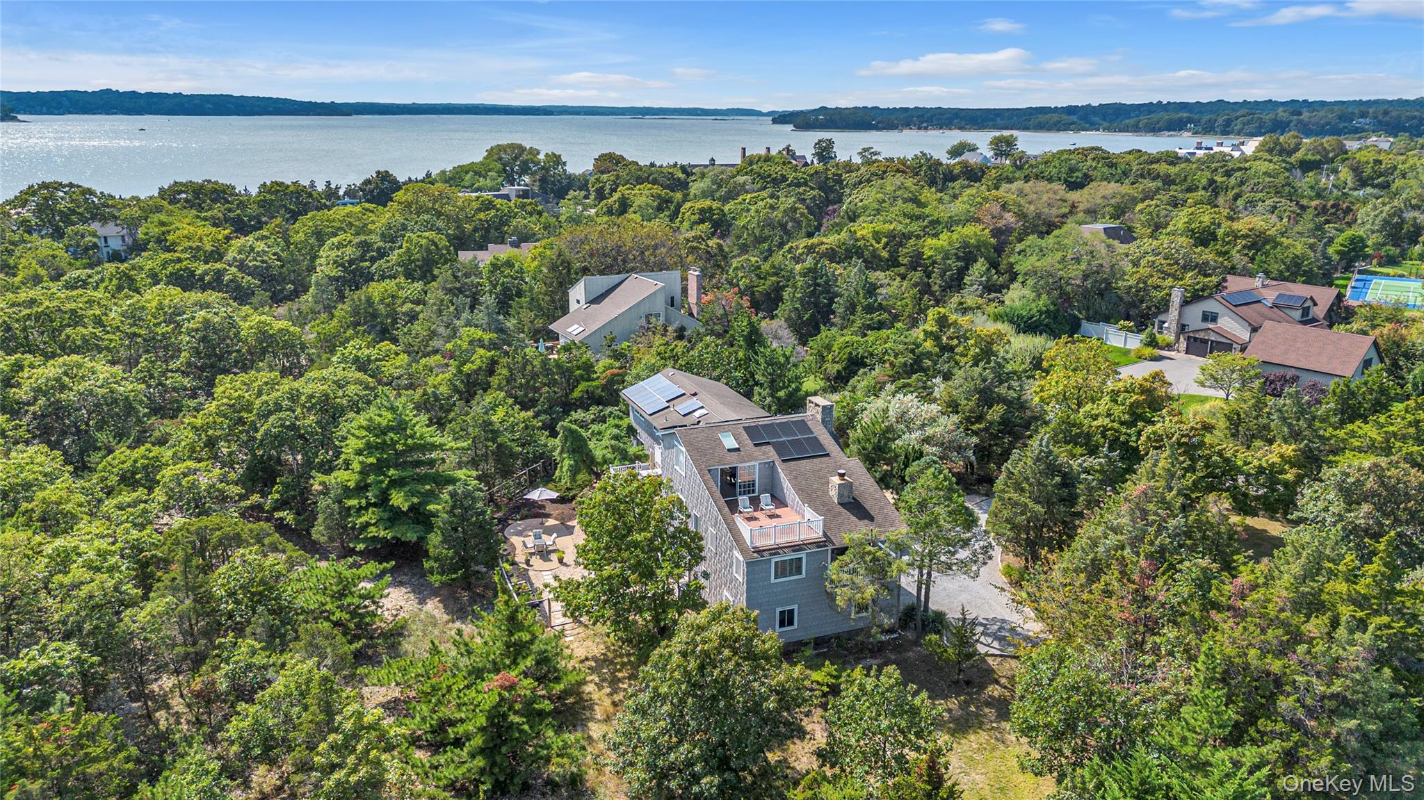 7 Beach Plum Drive, Northport, NY 11768