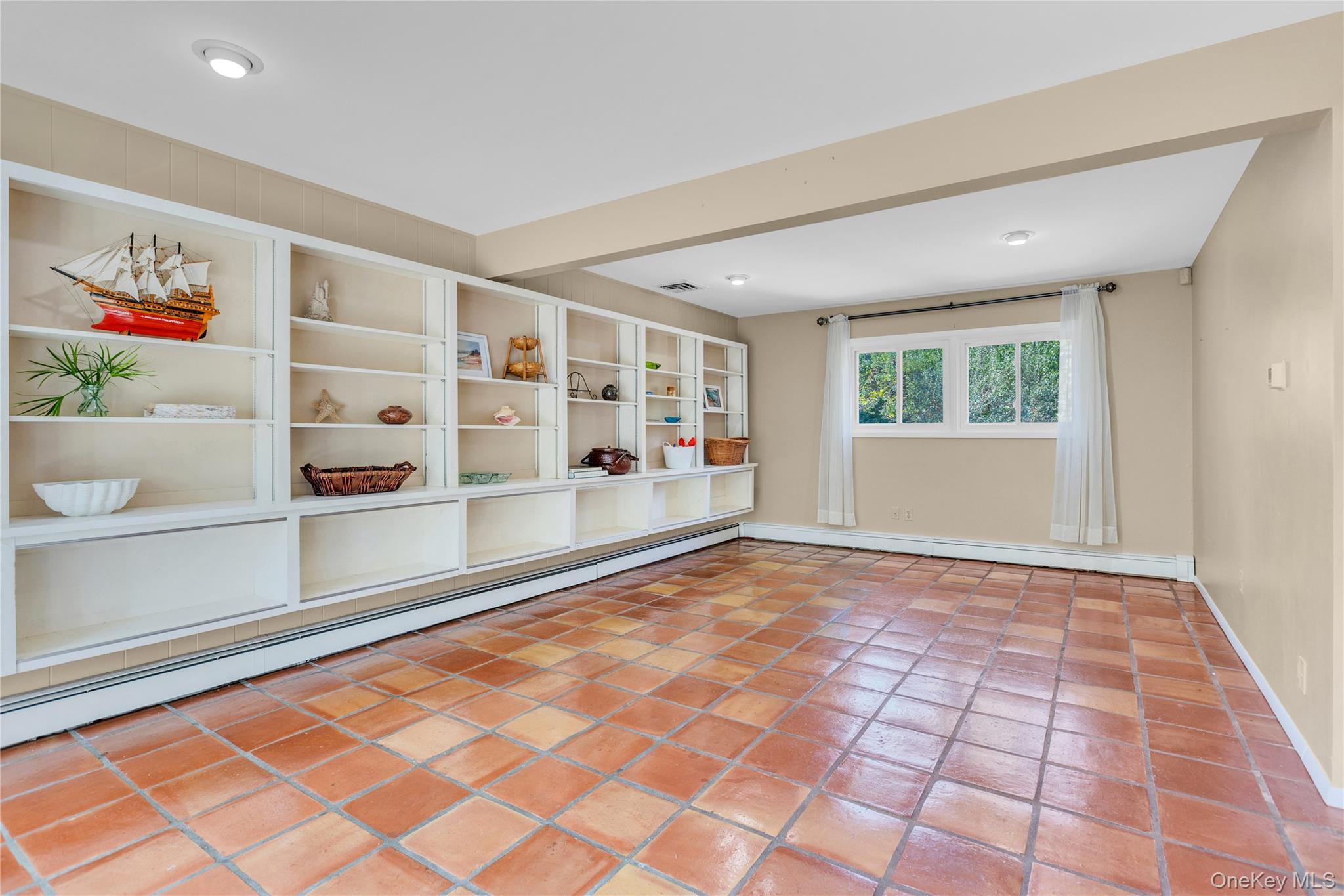 7 Beach Plum Drive, Northport, NY 11768