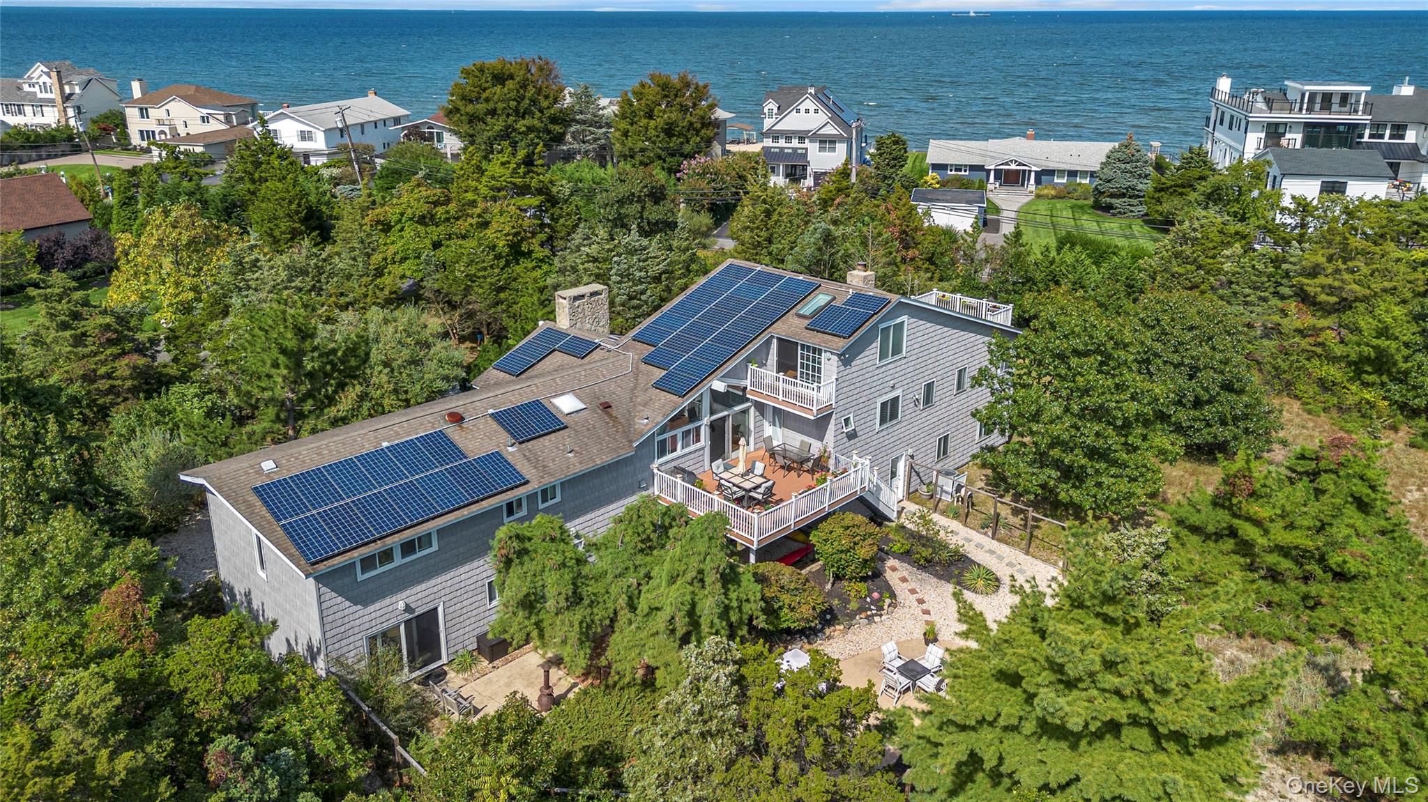 7 Beach Plum Drive, Northport, NY 11768