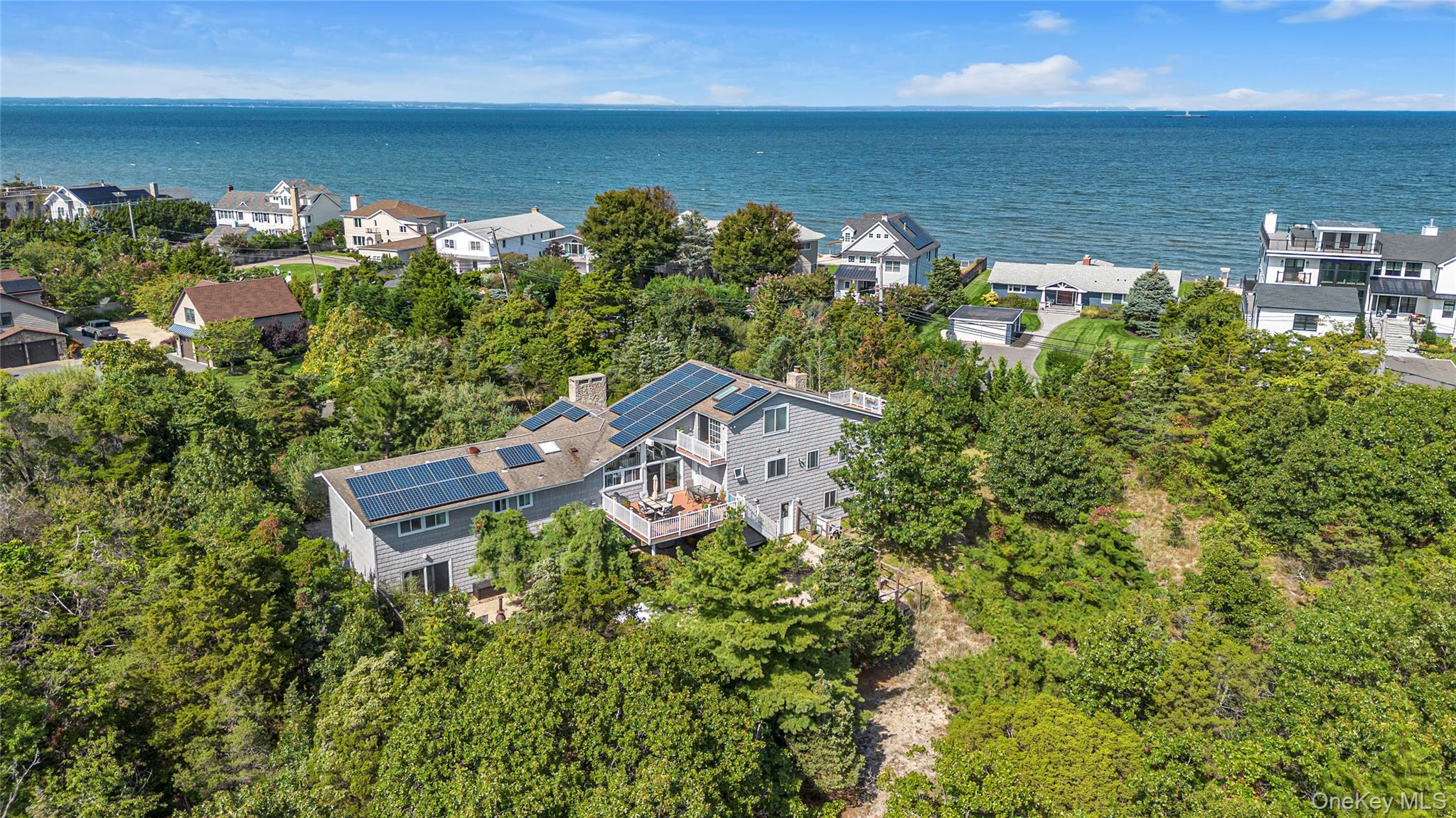 7 Beach Plum Drive, Northport, NY 11768