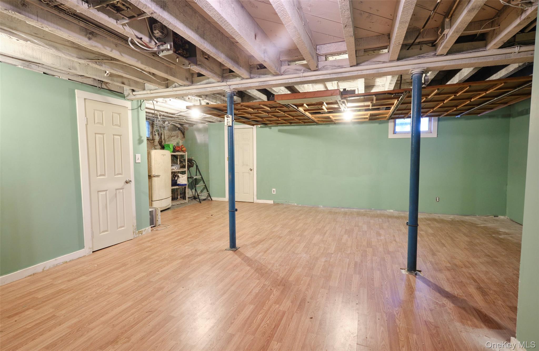 17 Concord Street, Floral Park, NY 11001