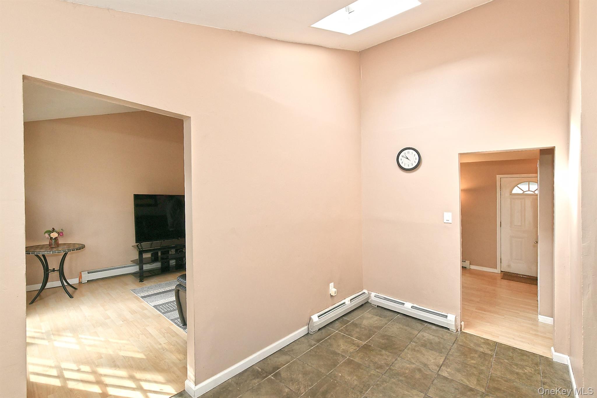 541 Blue Point Road, Farmingville, NY 11738