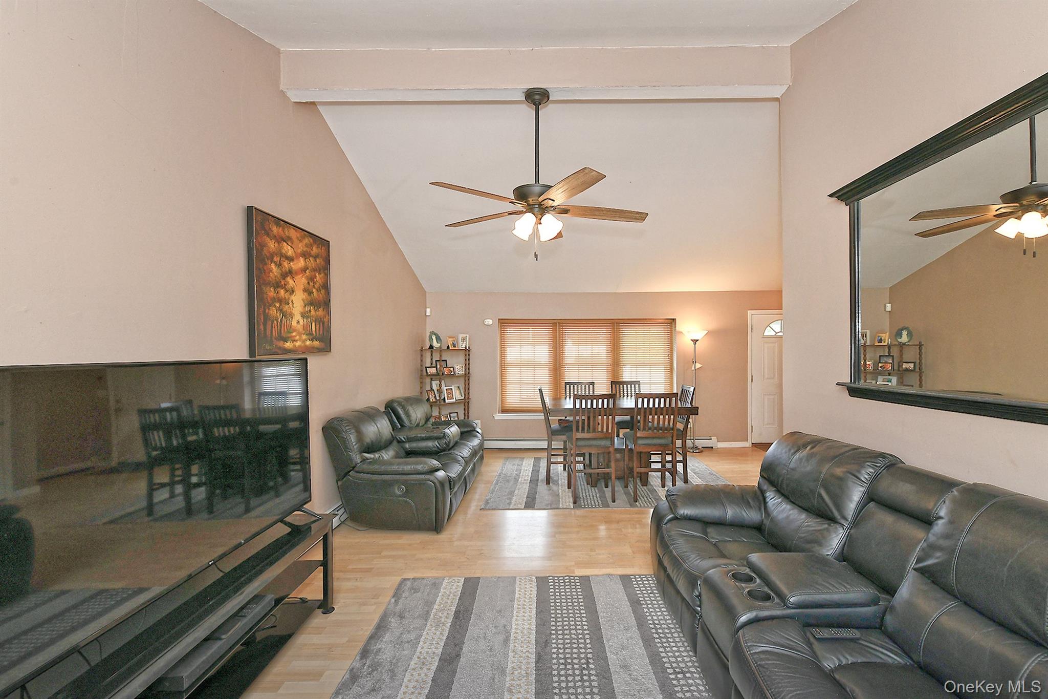 541 Blue Point Road, Farmingville, NY 11738