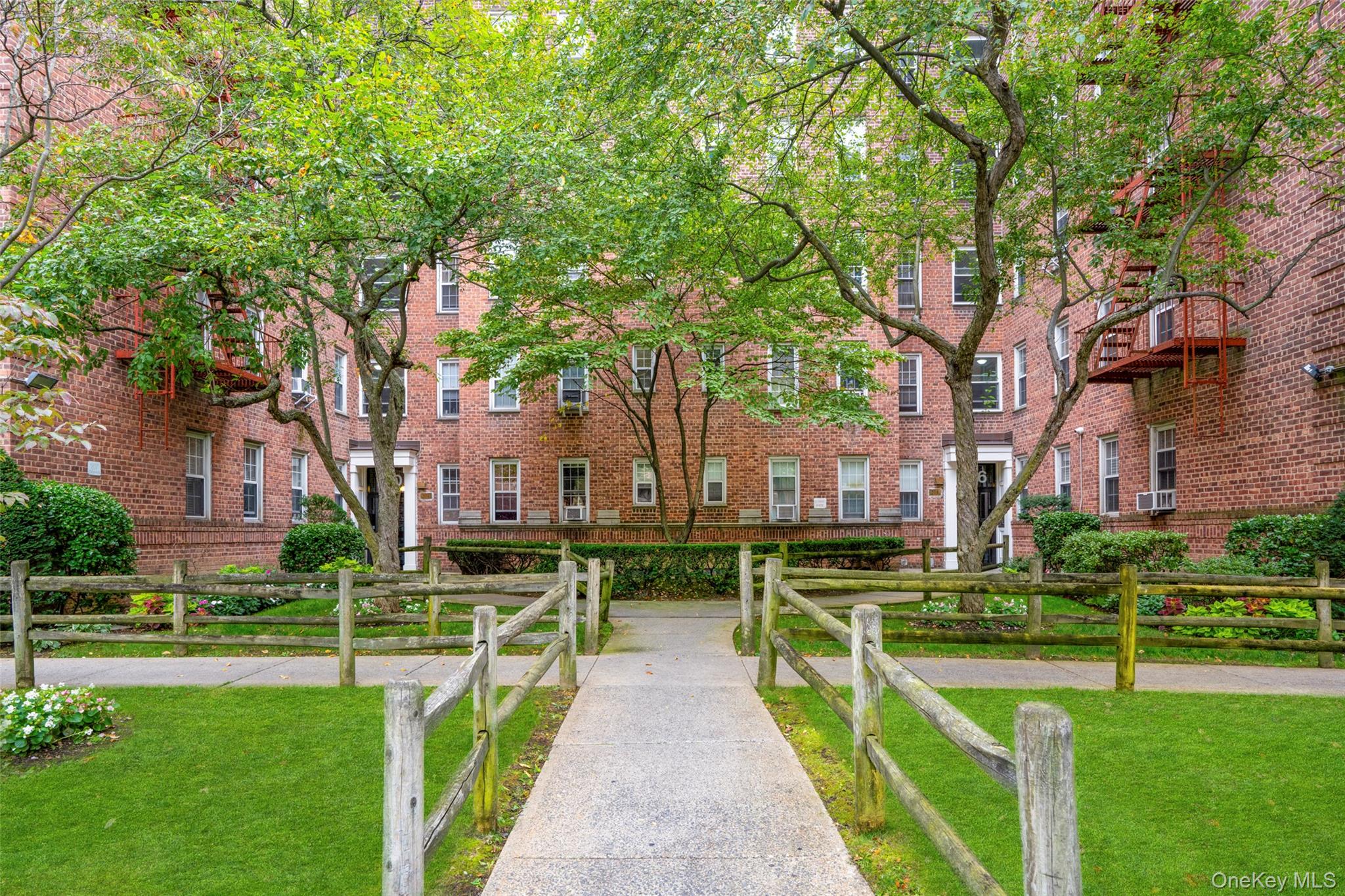 766 Bronx River Road # B18, Bronxville, NY 10708