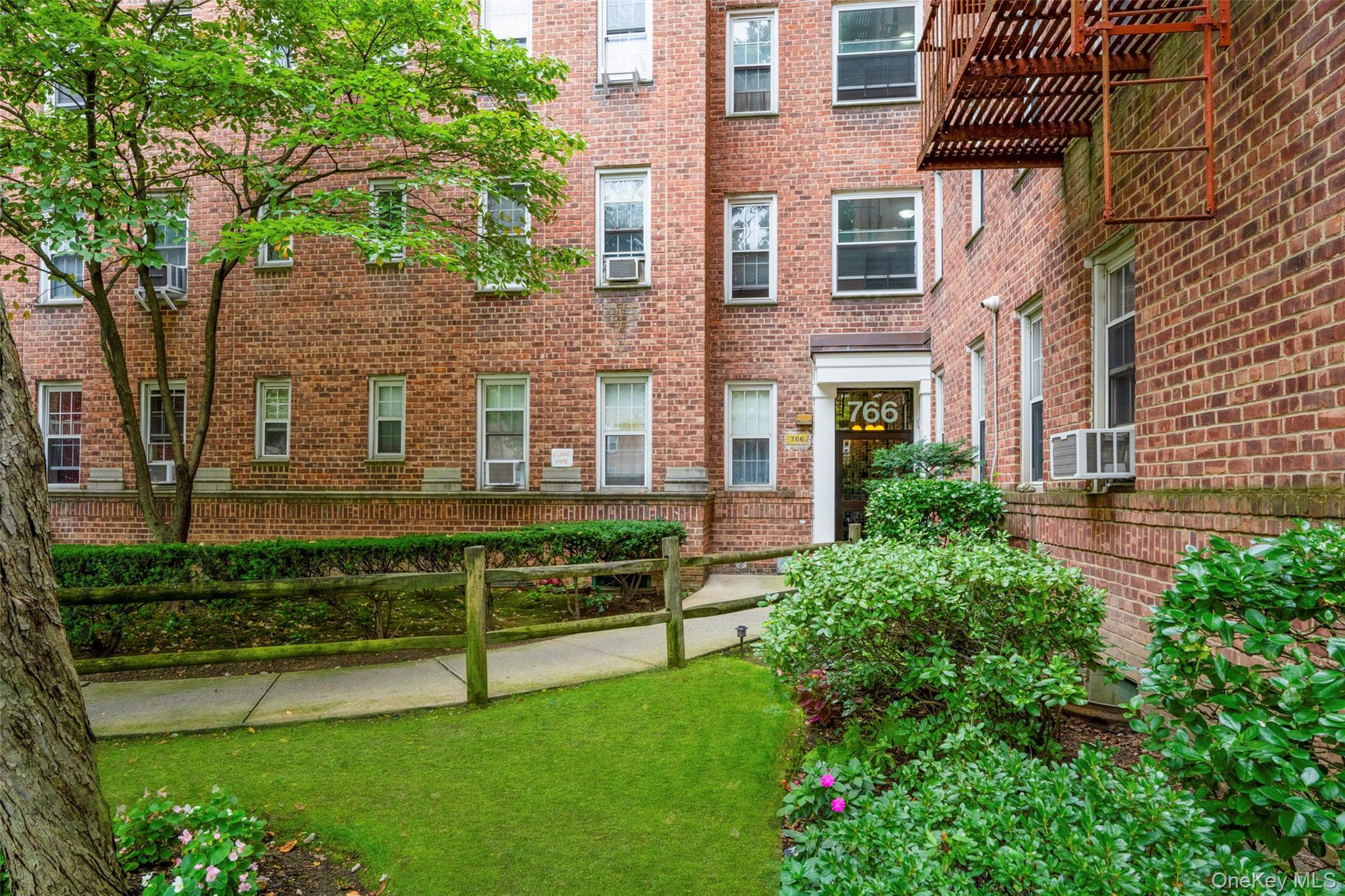 766 Bronx River Road # B18, Bronxville, NY 10708