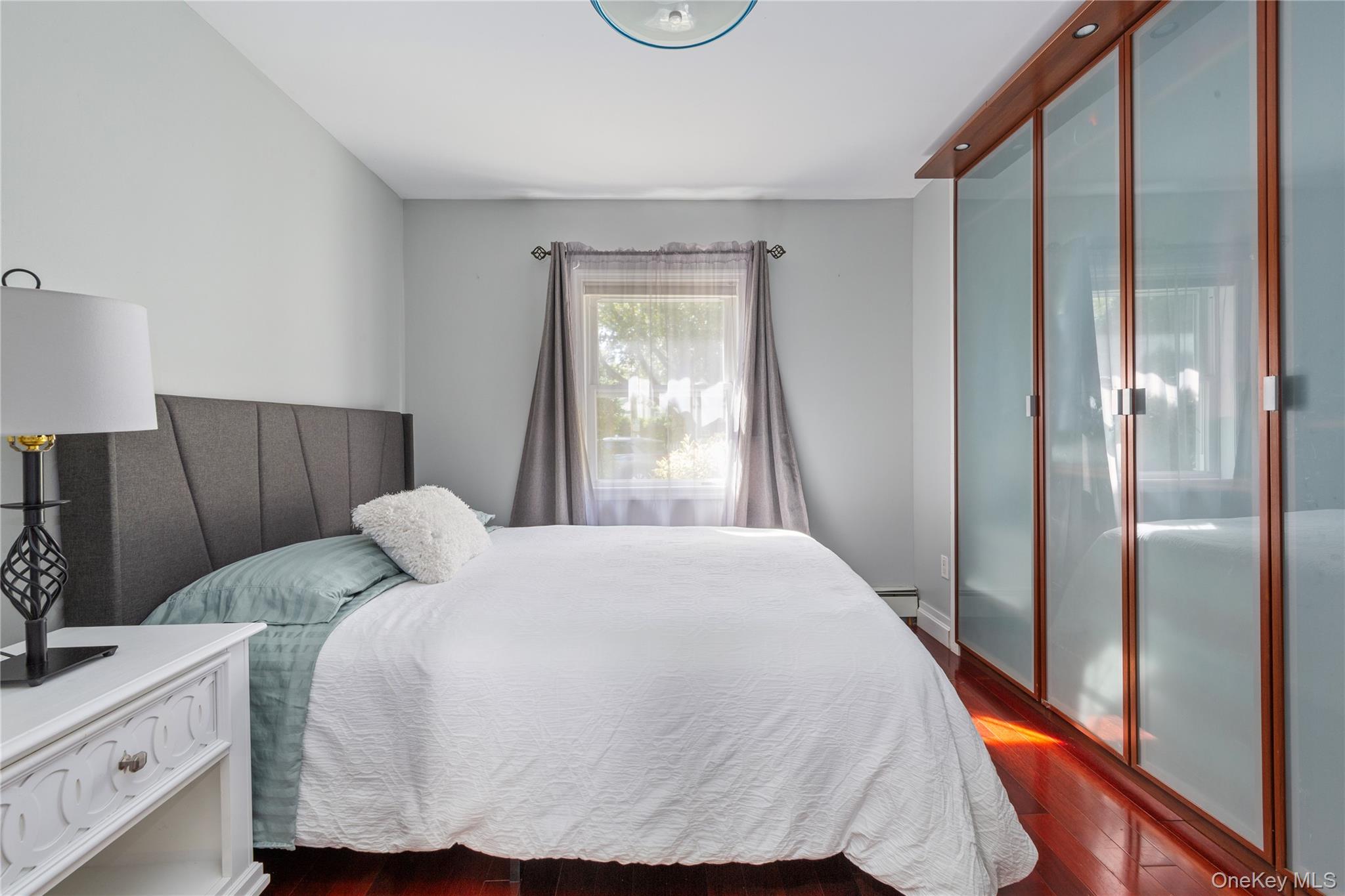 355 1st Street, Mineola, NY 11501