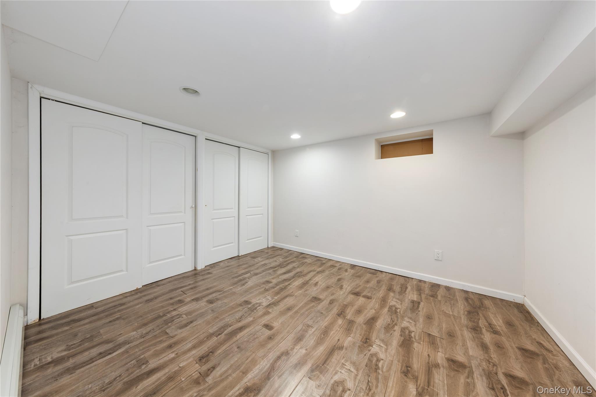 355 1st Street, Mineola, NY 11501