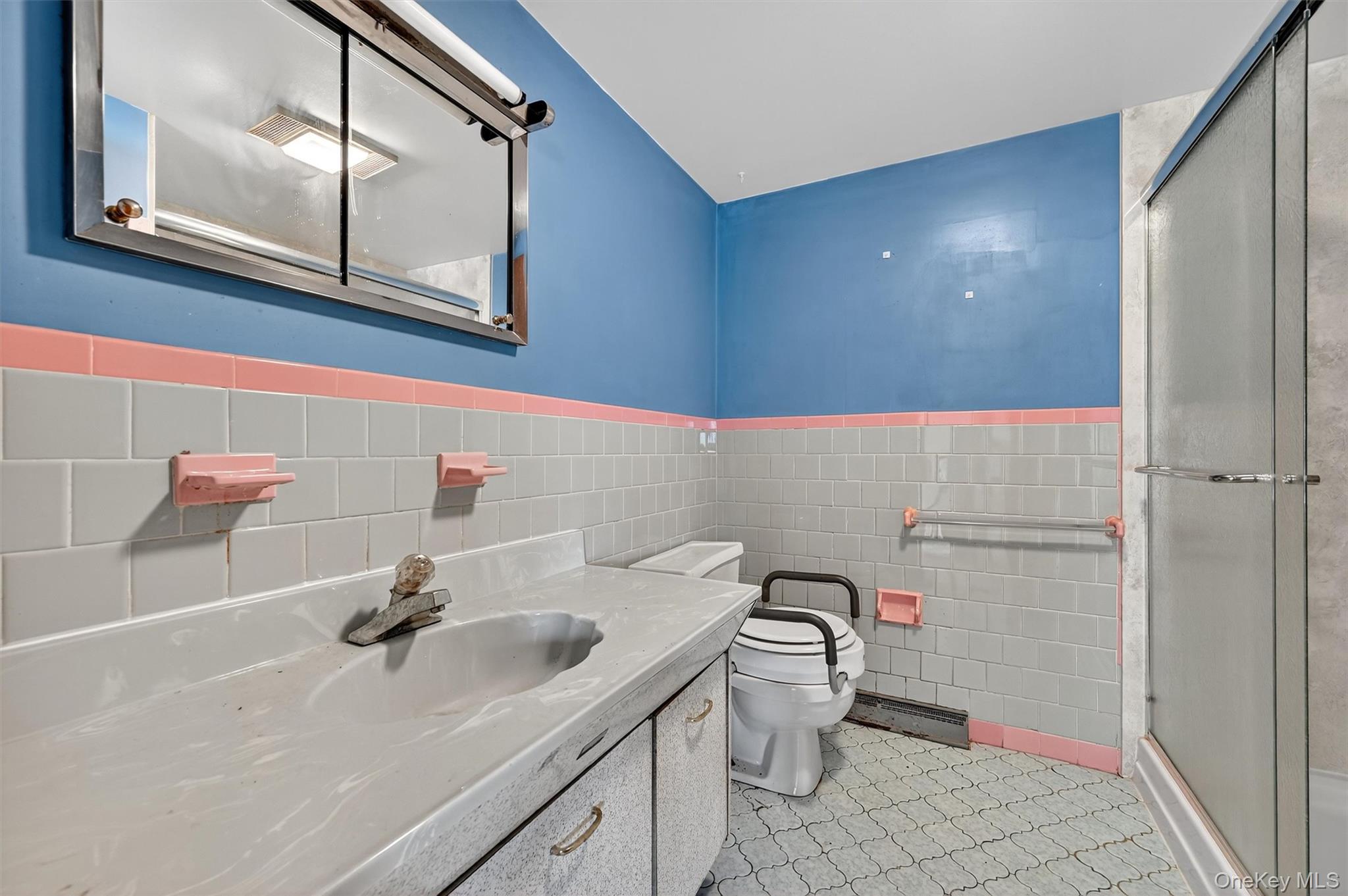 11 Hudson Drive, New Windsor, NY 12553