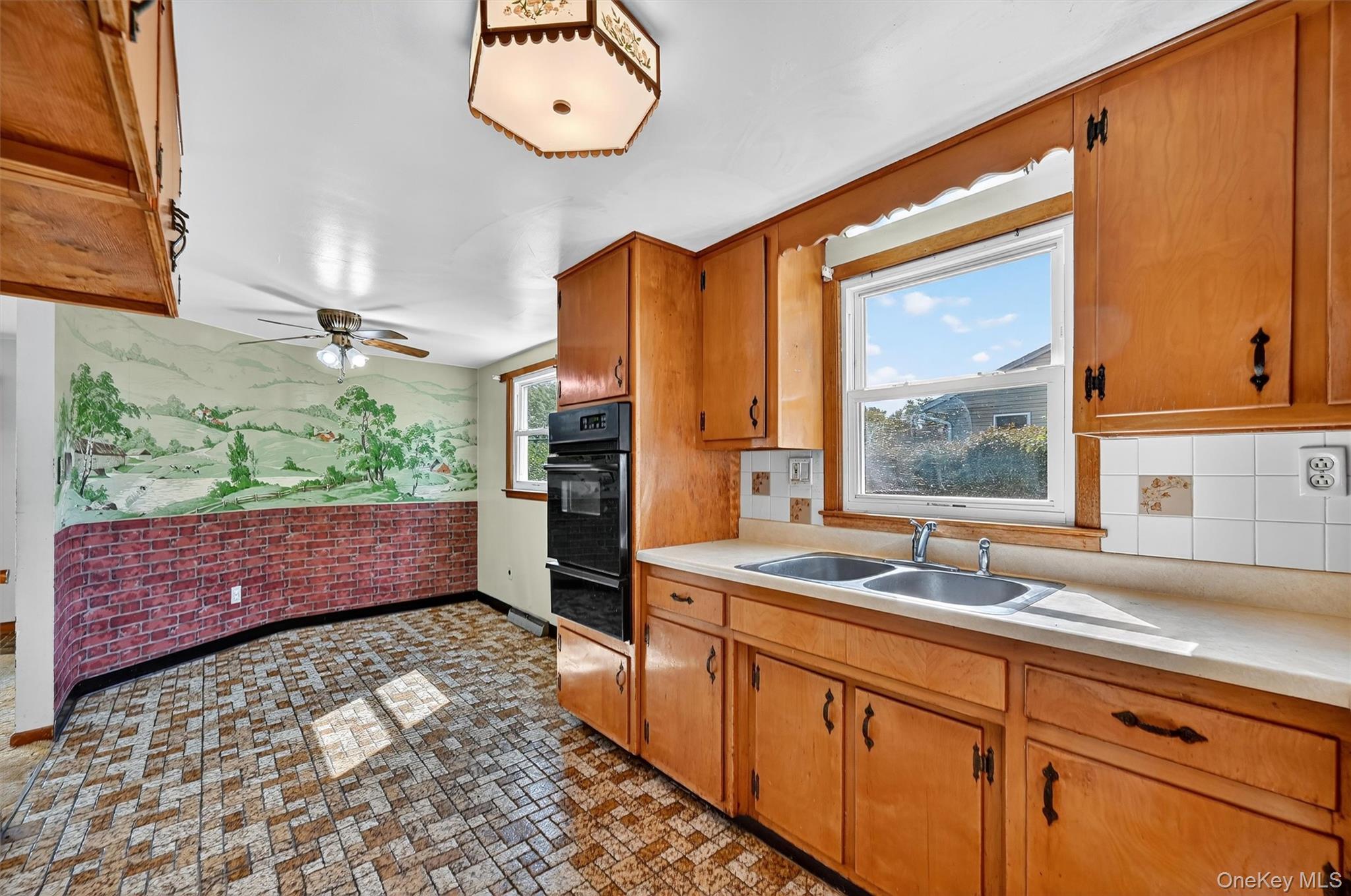 11 Hudson Drive, New Windsor, NY 12553