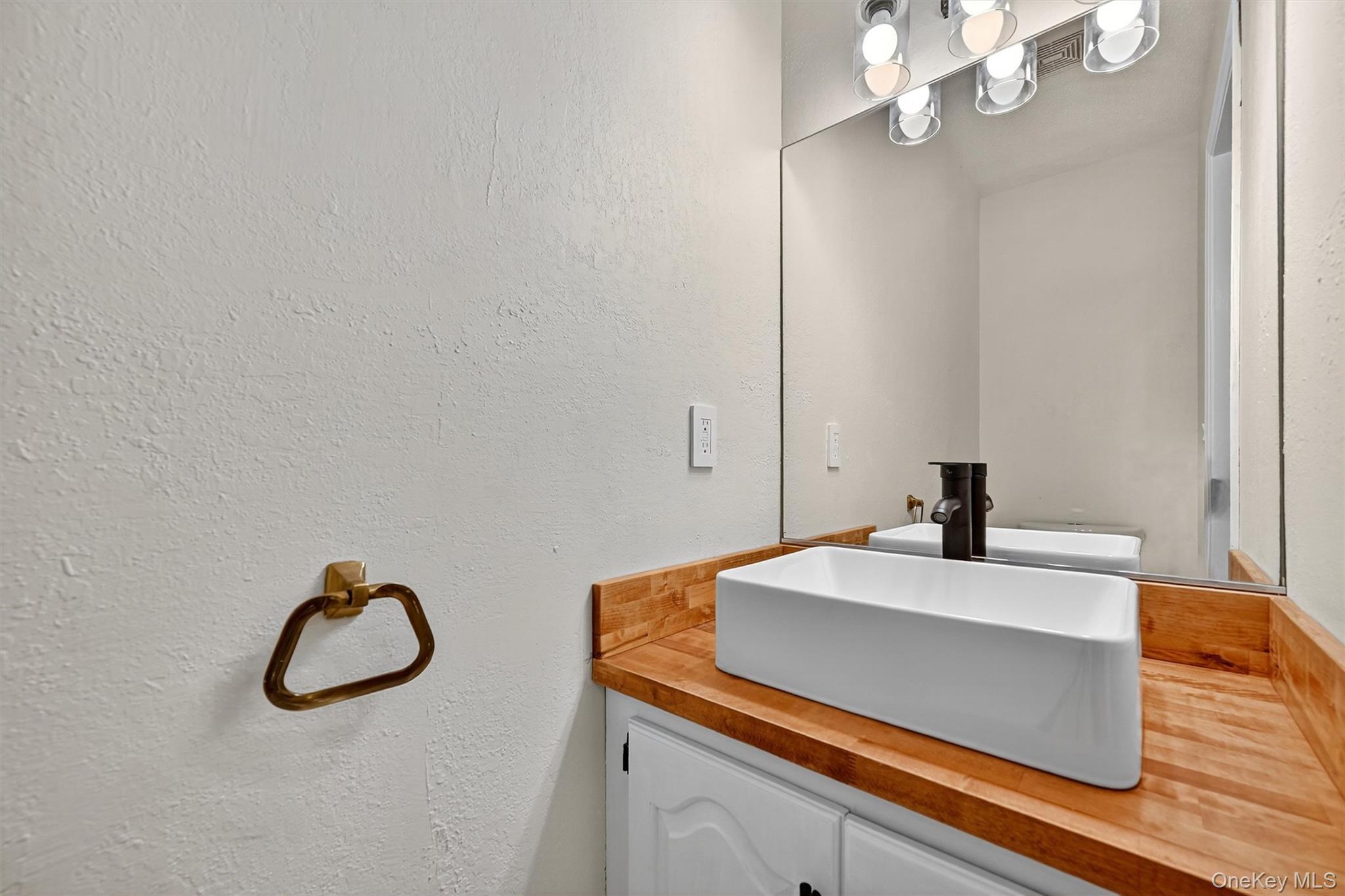 198 Corbett Road, Montgomery, NY 12549