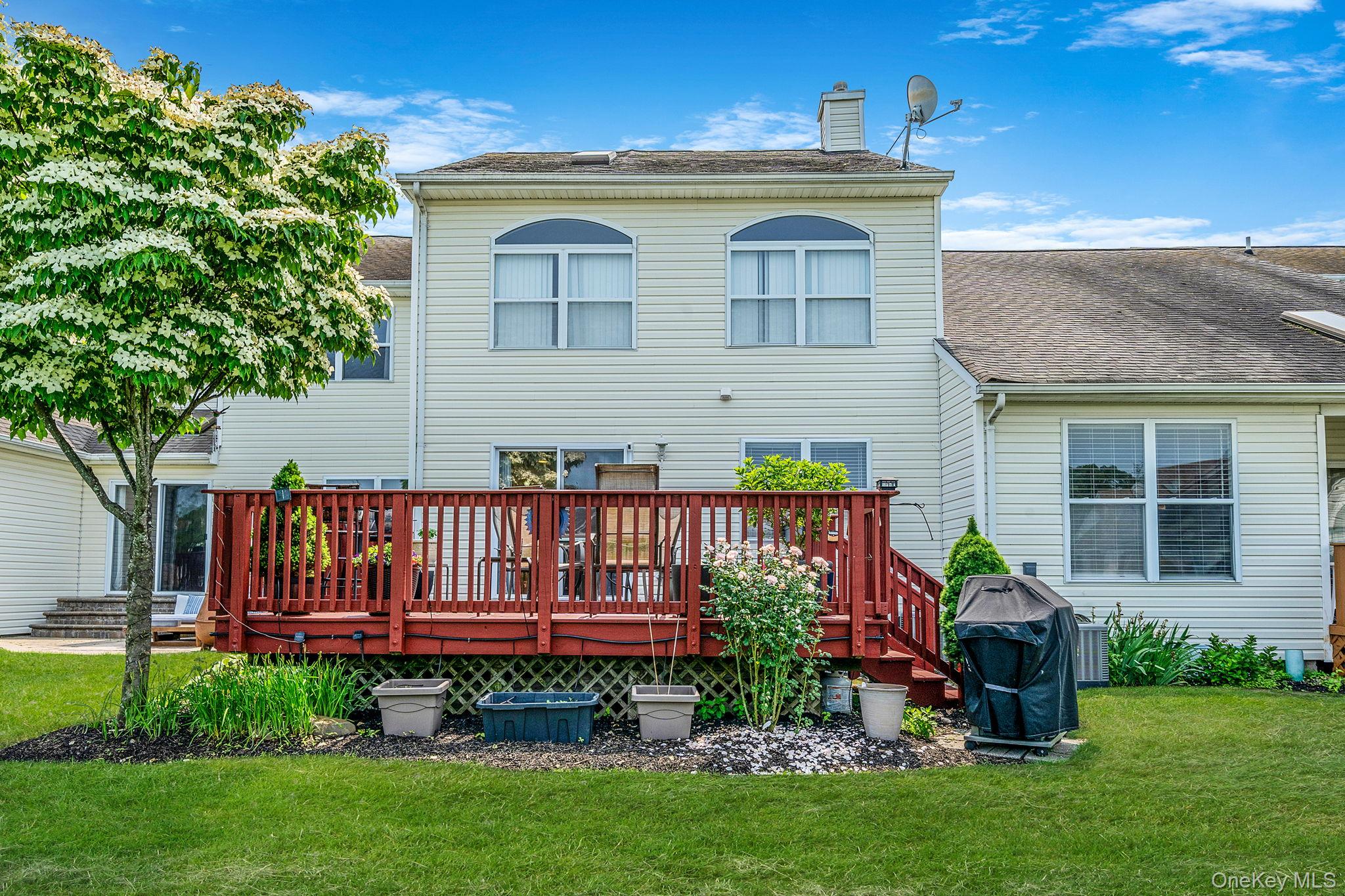 903 Constance Lane, Port Jefferson Station, NY 11776