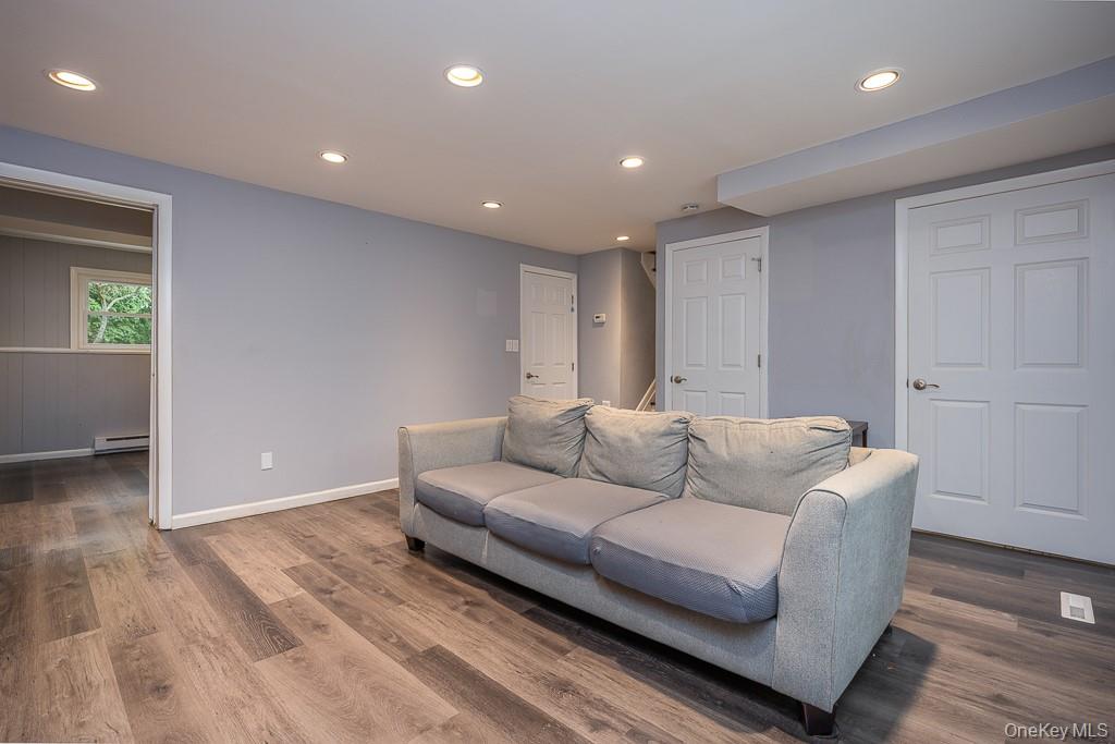 31 Verdin Drive, New City, NY 10956