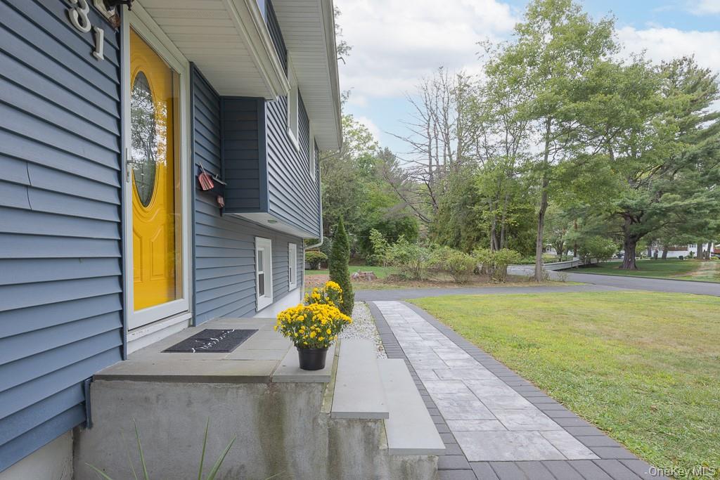 31 Verdin Drive, New City, NY 10956