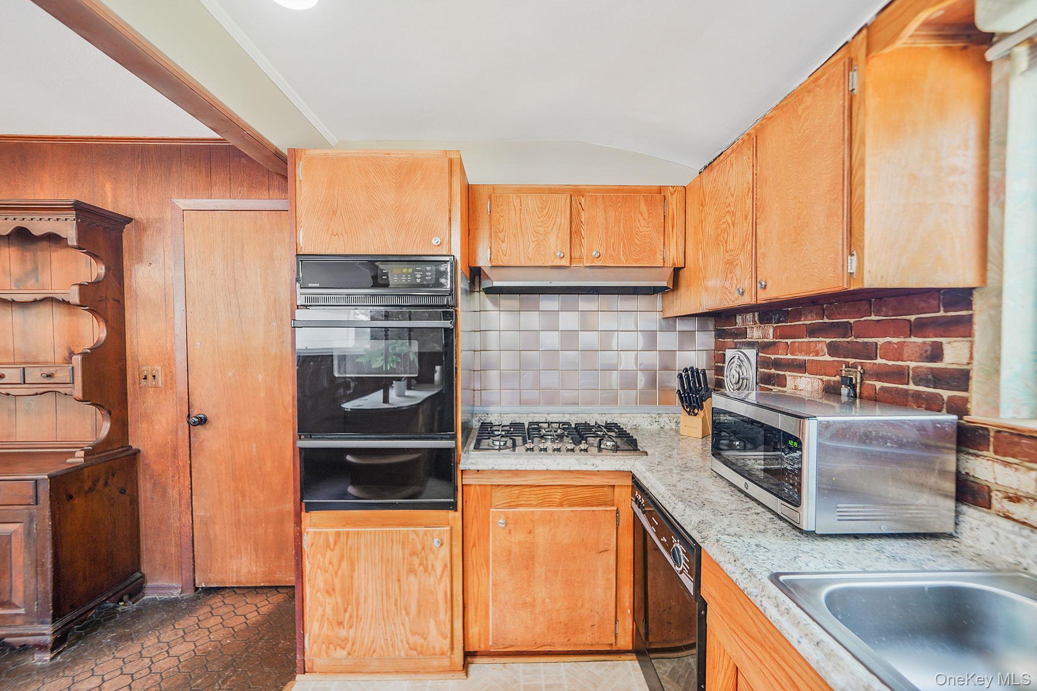 167 Wittberg Street, Brentwood, NY 11717