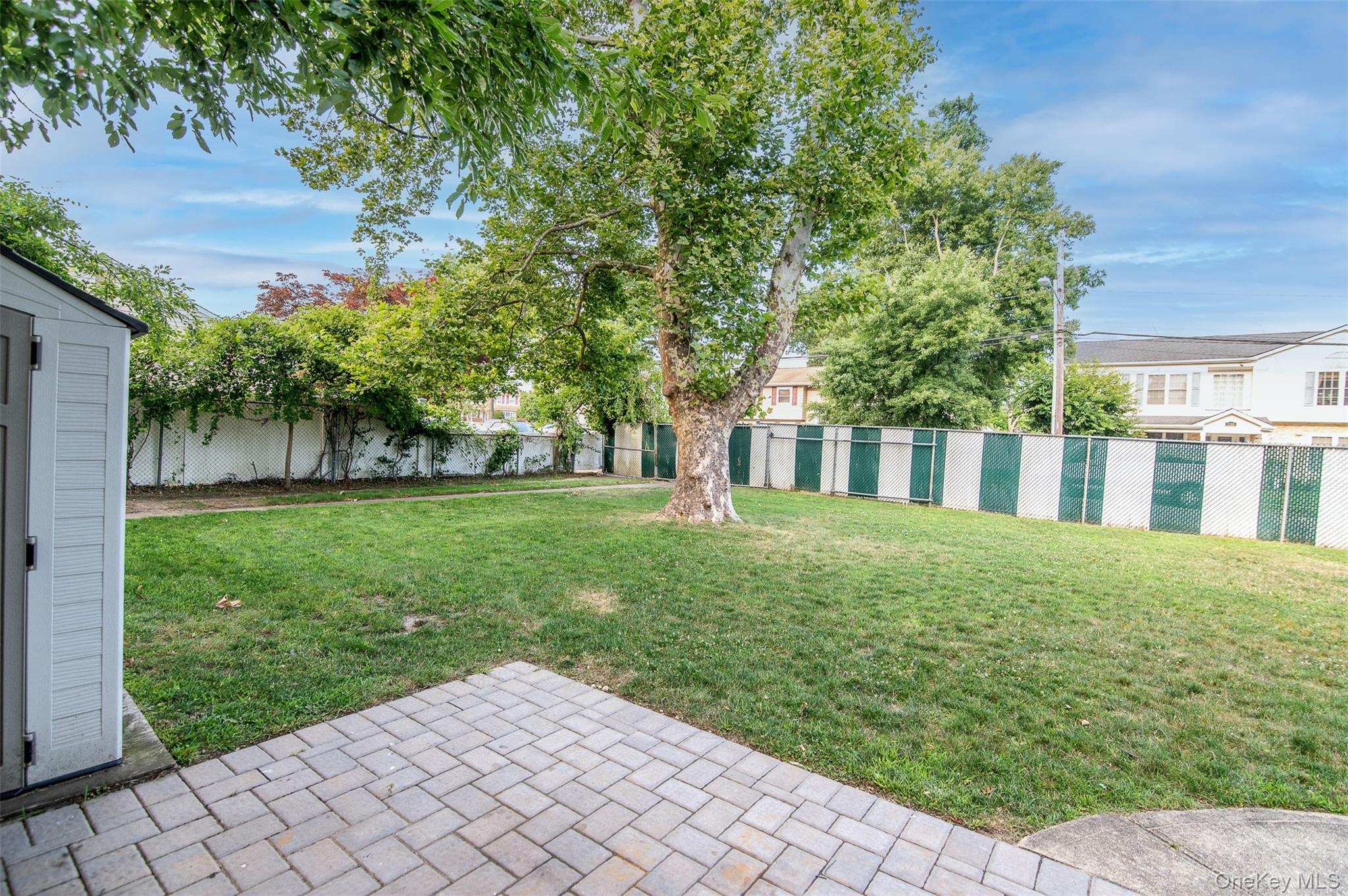 72 Tudor Lane, Bay Shore, NY 11706