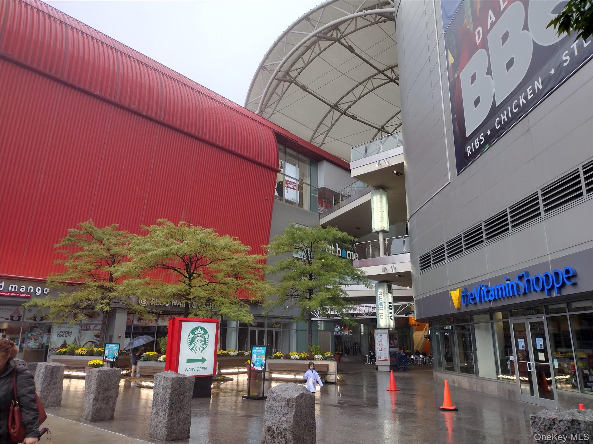 64-34 102 Street # 11E, Rego Park, NY 11374