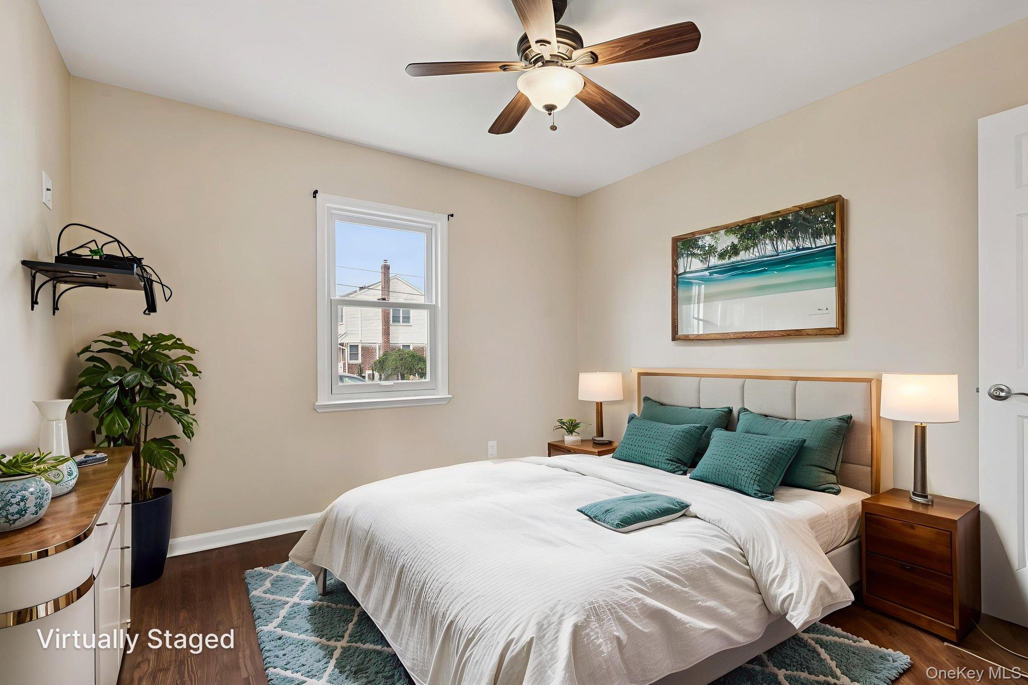 105 Devon Road, Albertson, NY 11507