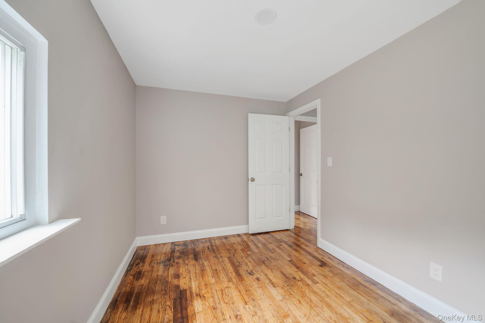 40 Gettysburg Drive, Holbrook, NY 11741