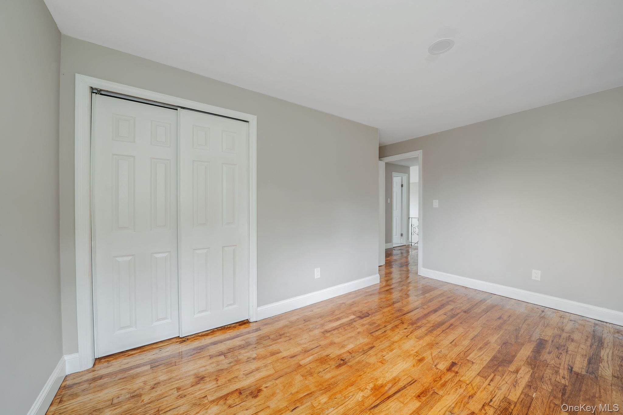 40 Gettysburg Drive, Holbrook, NY 11741