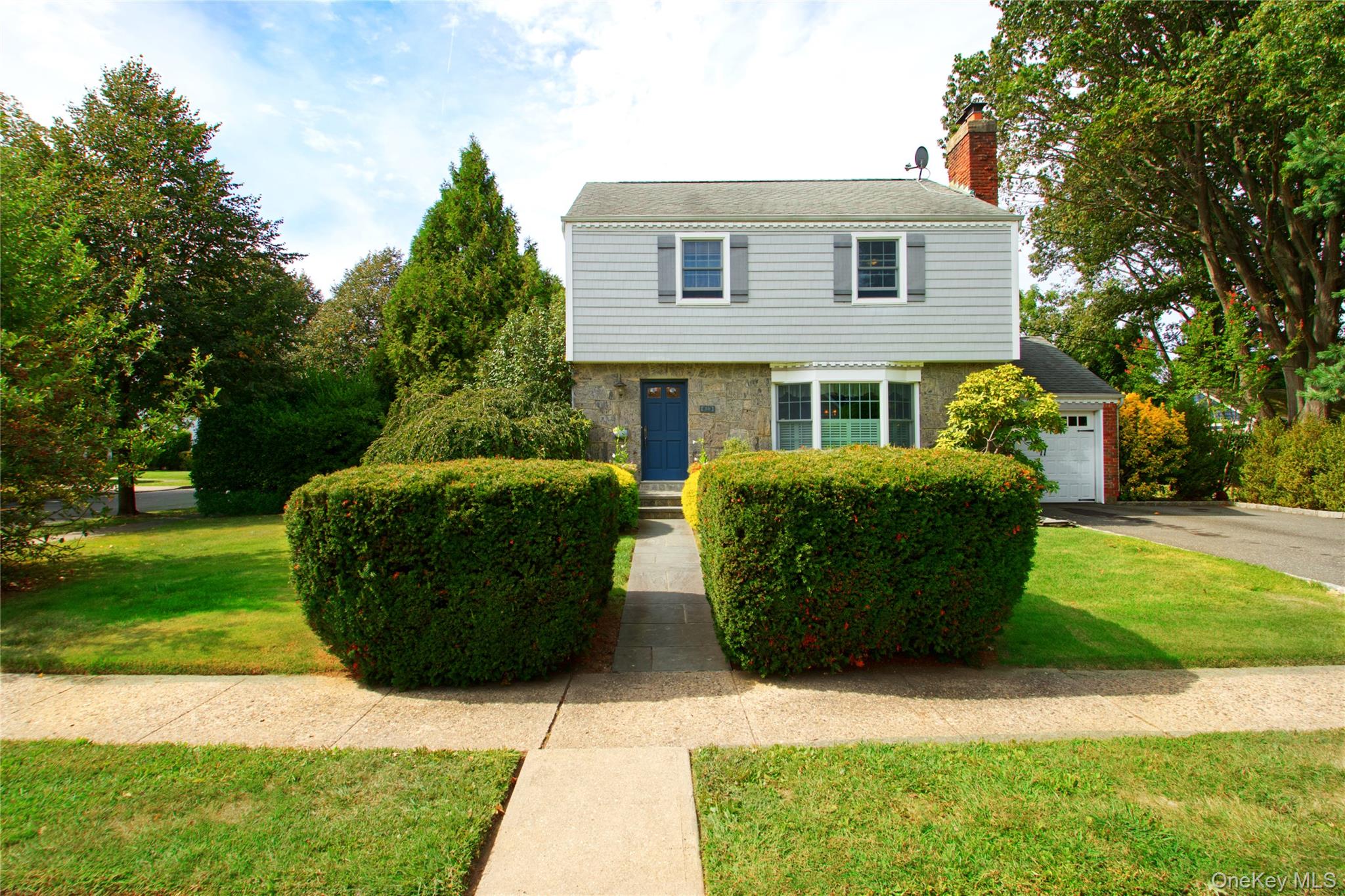 30 Boylston Street, Garden City, NY 11530
