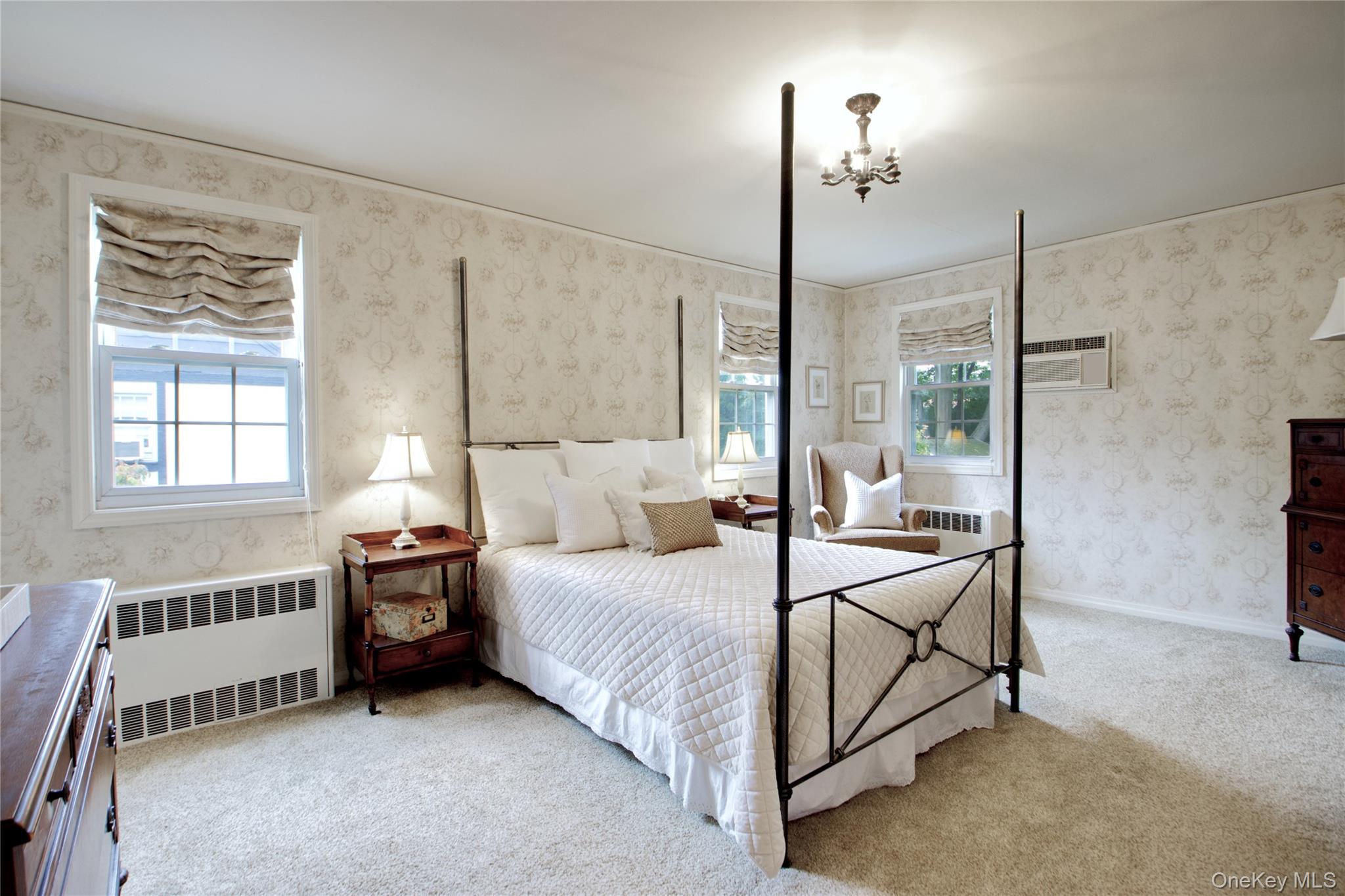 30 Boylston Street, Garden City, NY 11530