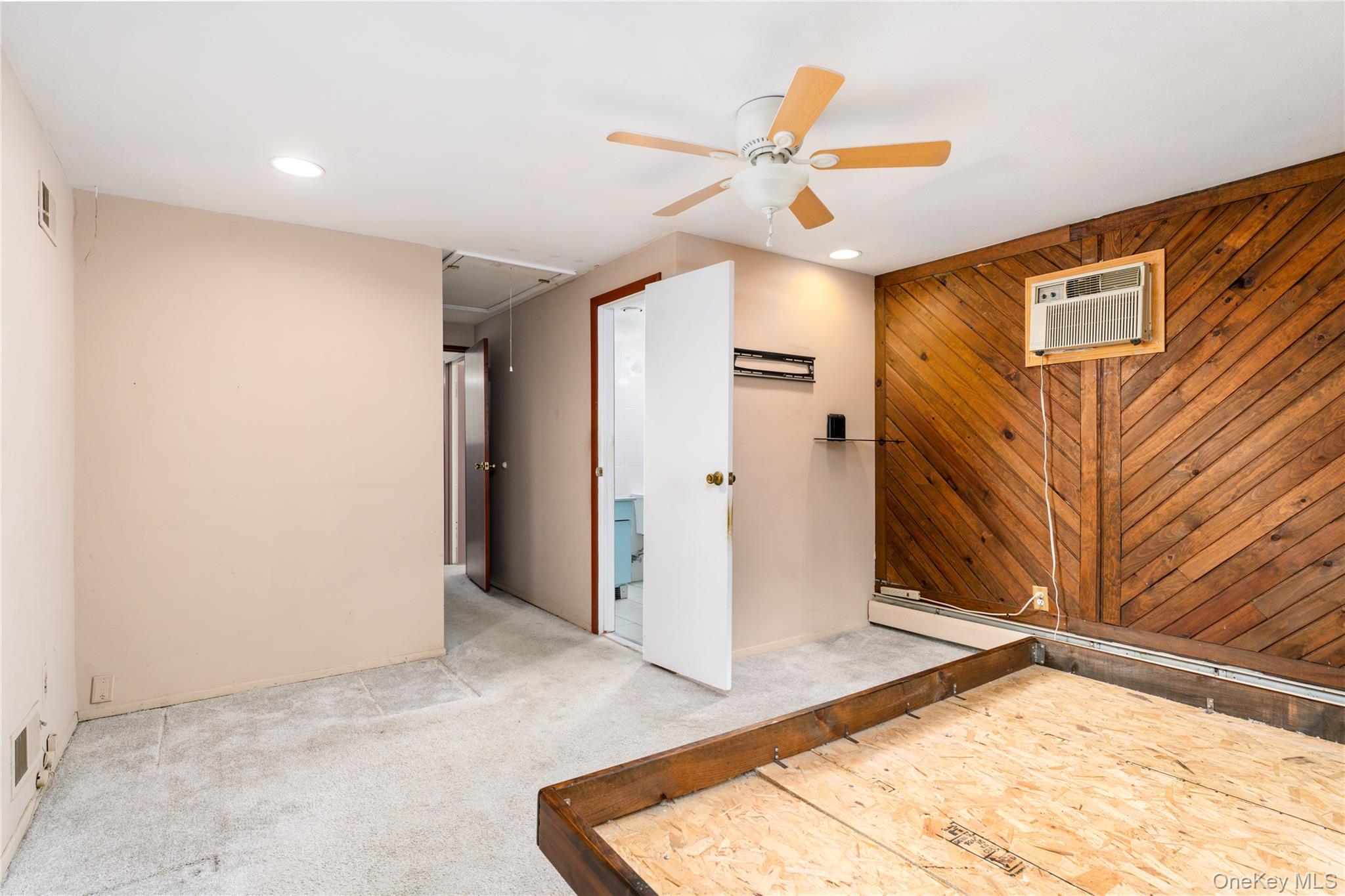 4 Comet Road, Selden, NY 11784