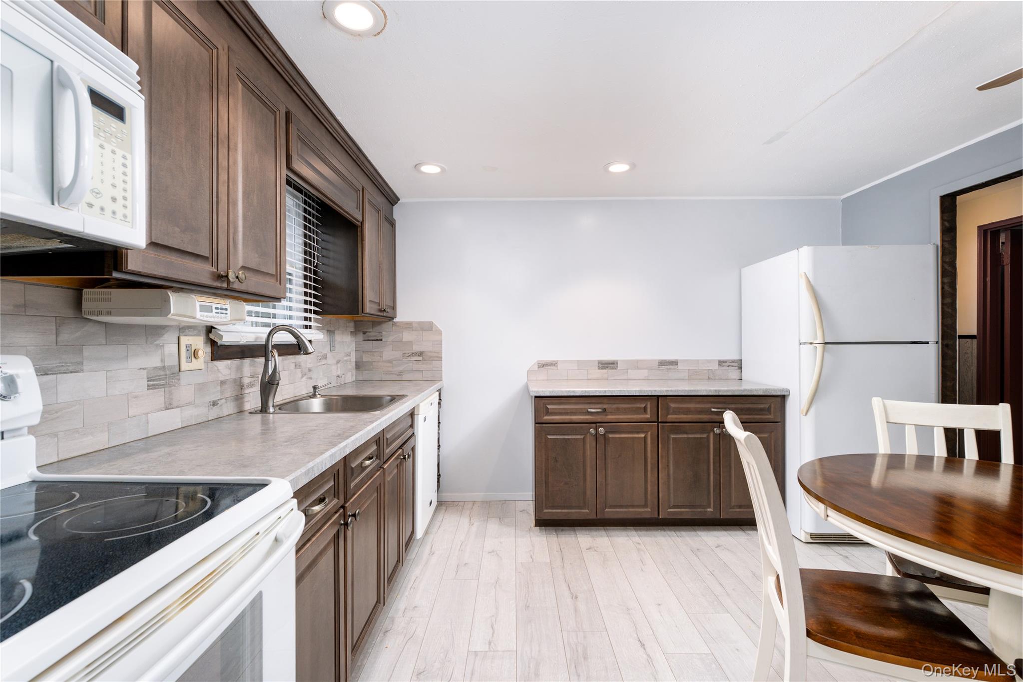 4 Comet Road, Selden, NY 11784