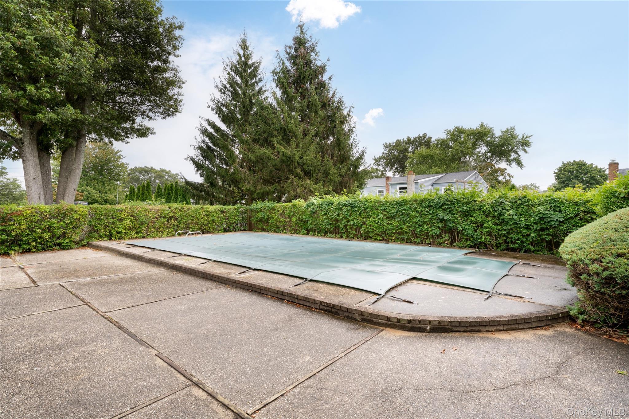 4 Comet Road, Selden, NY 11784