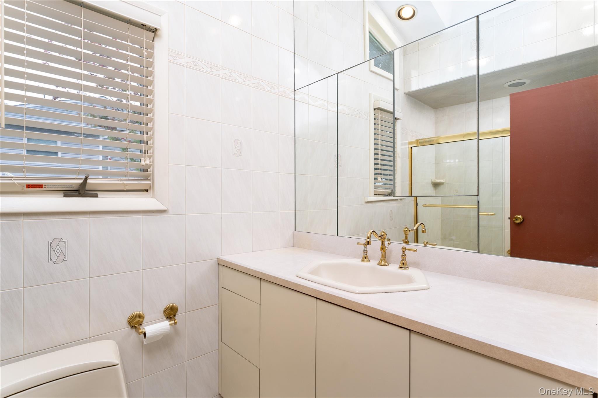 4 Comet Road, Selden, NY 11784