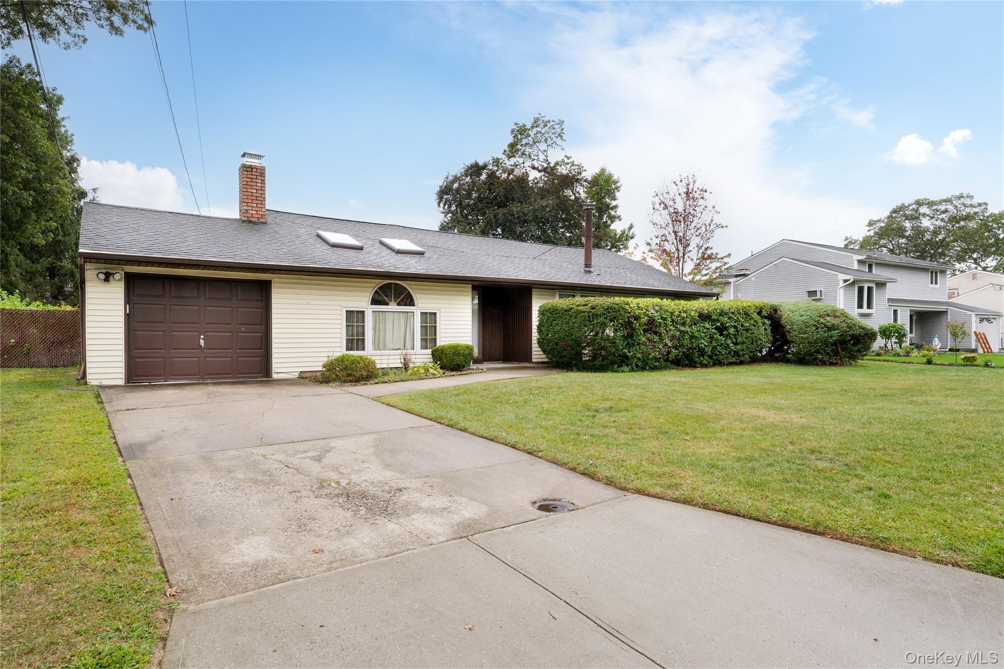 4 Comet Road, Selden, NY 11784