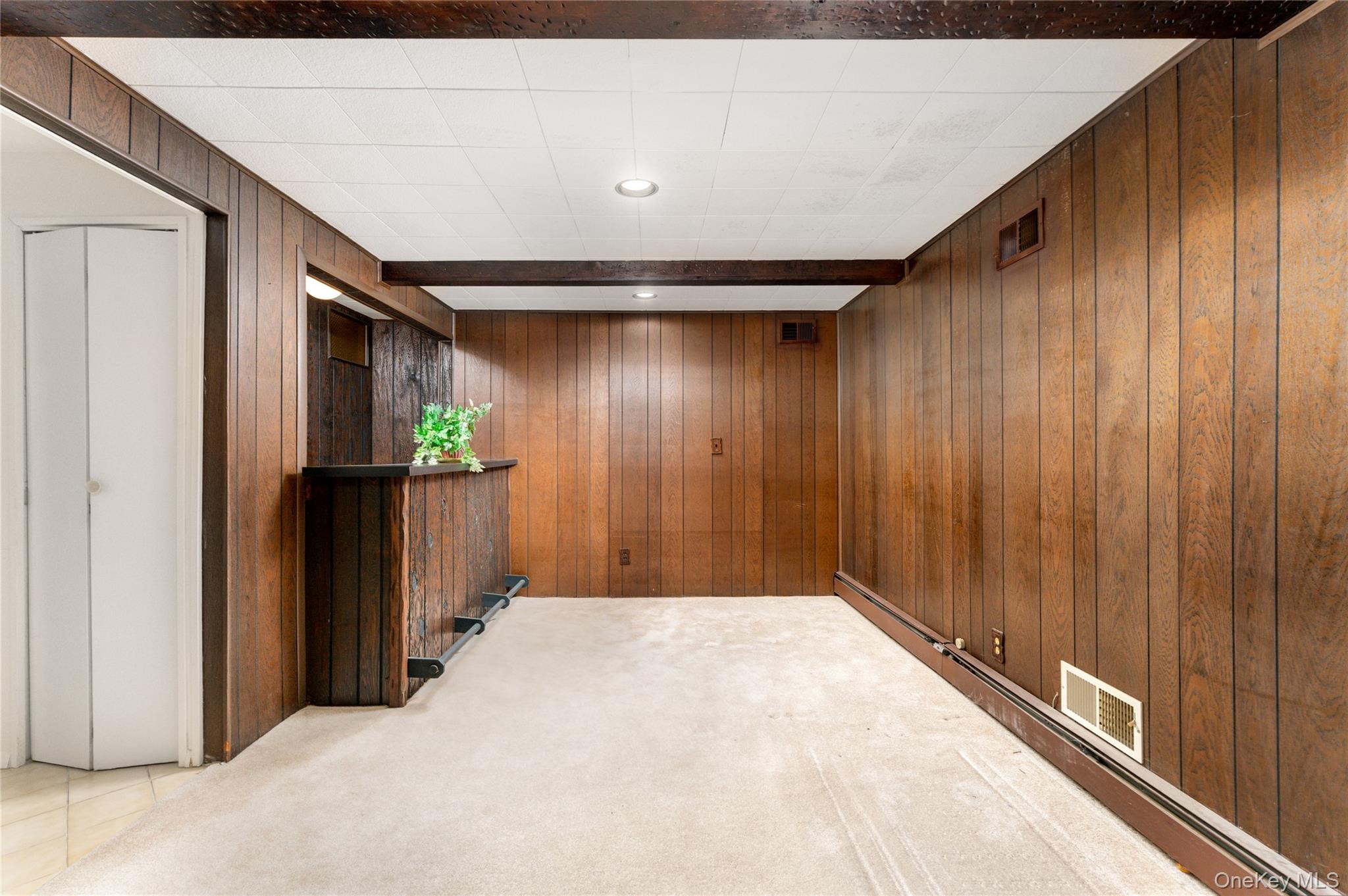 4 Comet Road, Selden, NY 11784