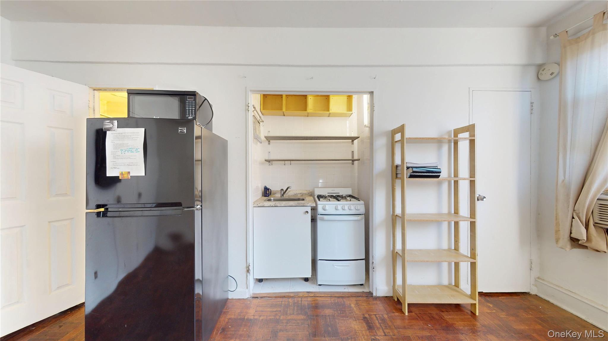 98-34 63rd Drive # 6GG, Rego Park, NY 11374