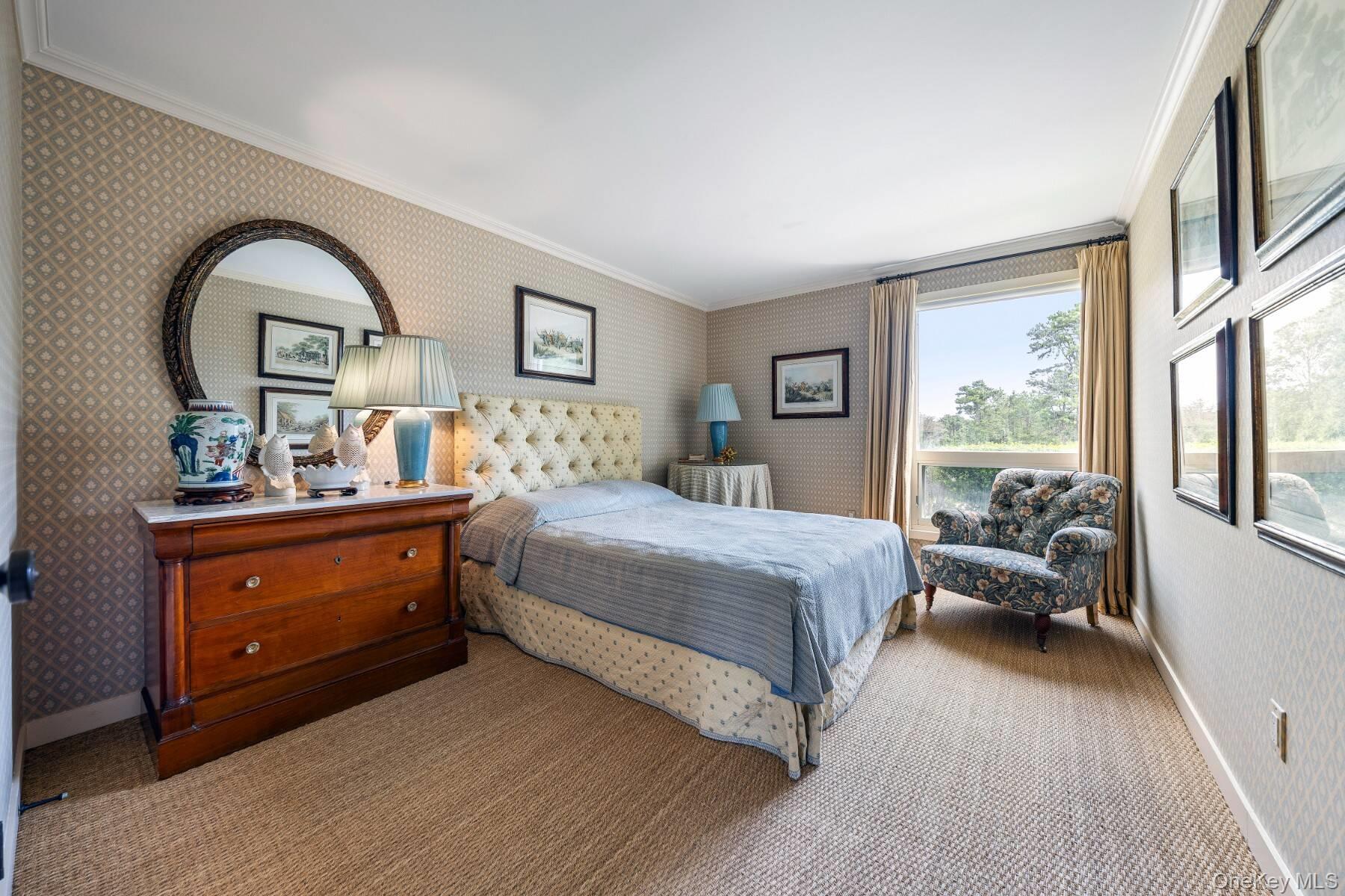 20 Hillside Road, Southampton, NY 11968