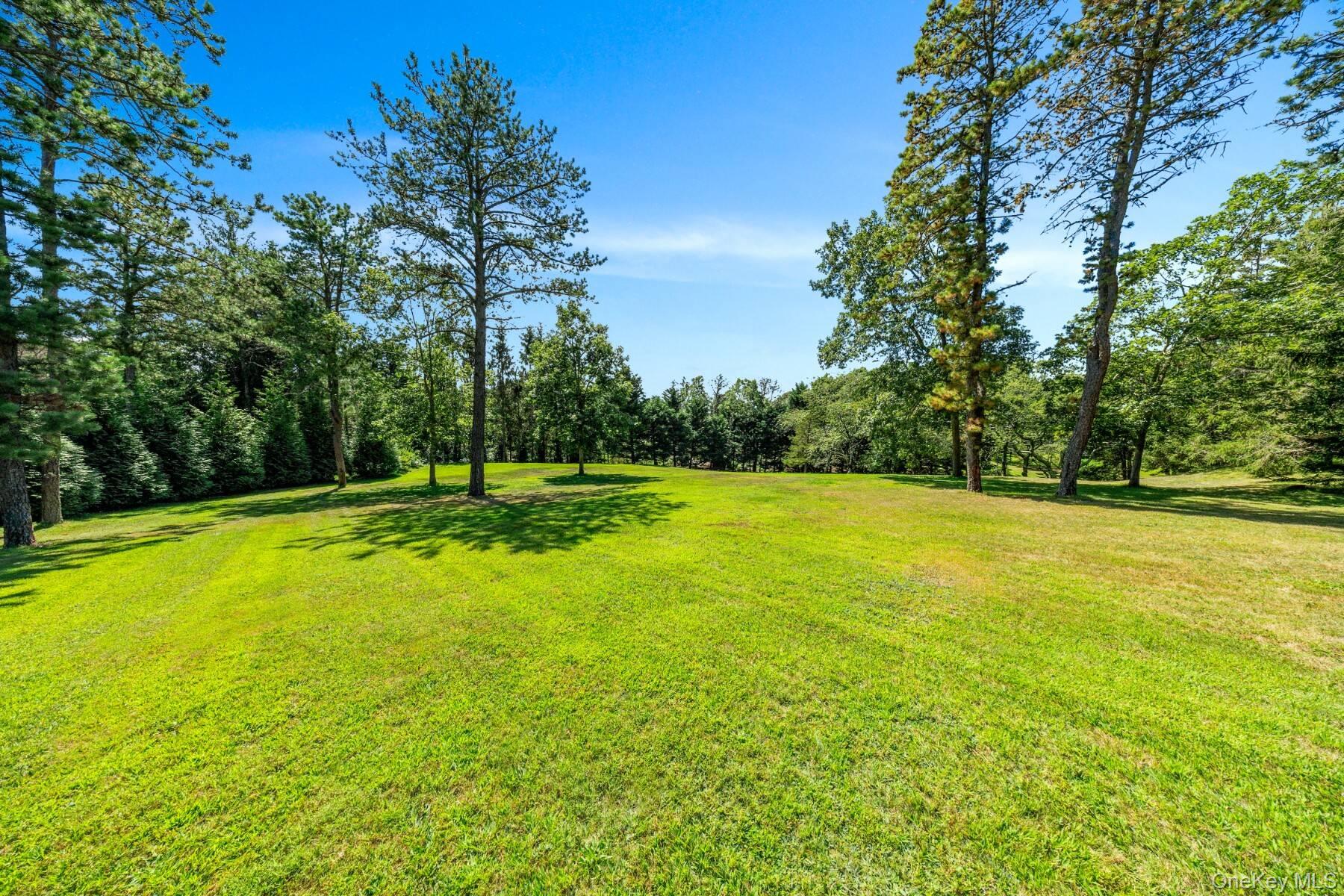 20 Hillside Road, Southampton, NY 11968