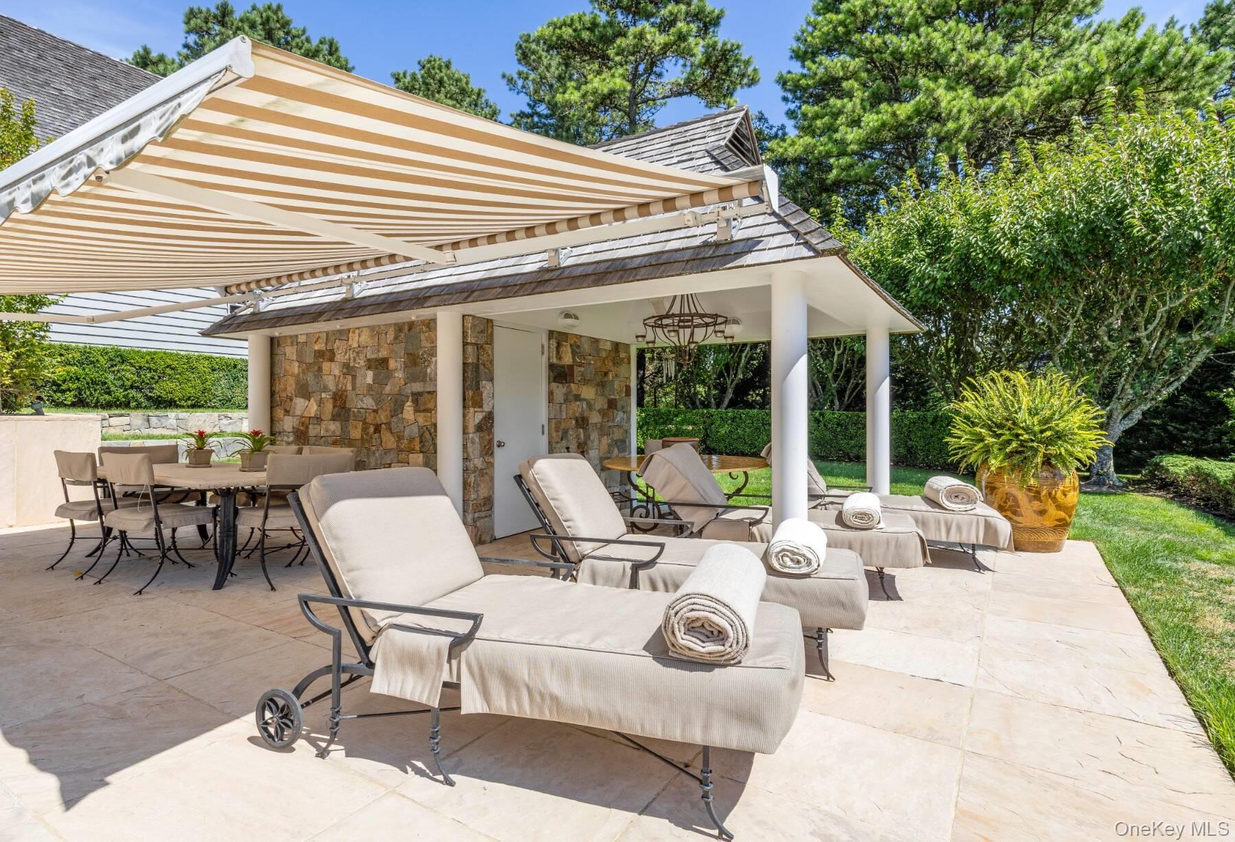 20 Hillside Road, Southampton, NY 11968