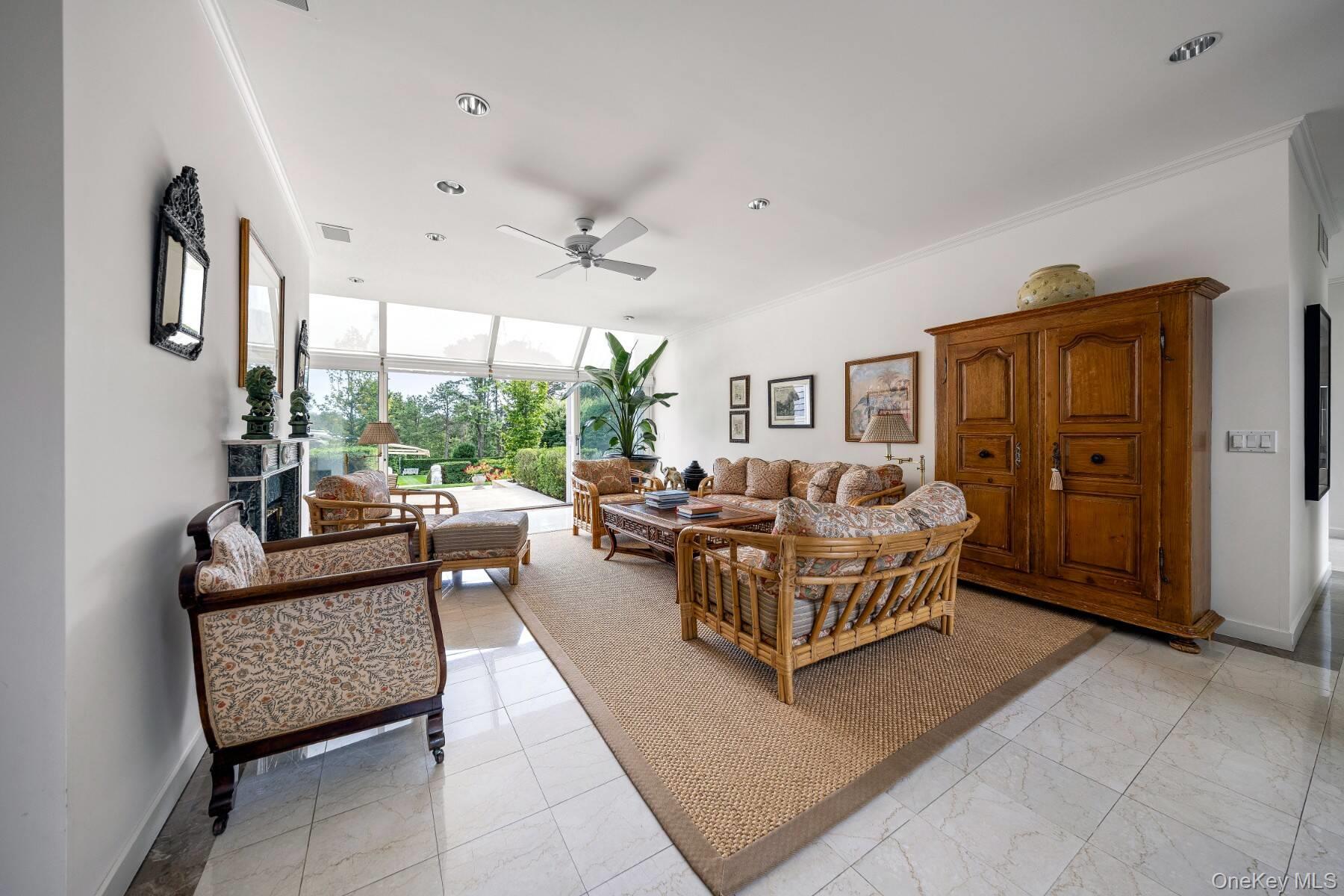 20 Hillside Road, Southampton, NY 11968