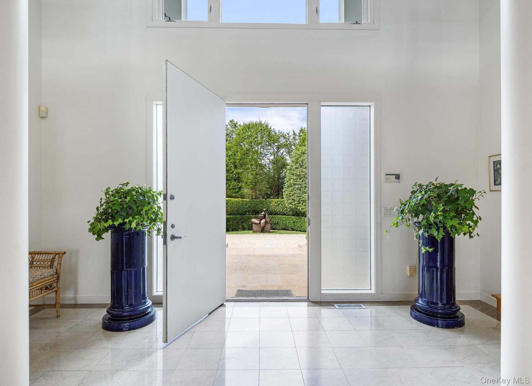 20 Hillside Road, Southampton, NY 11968