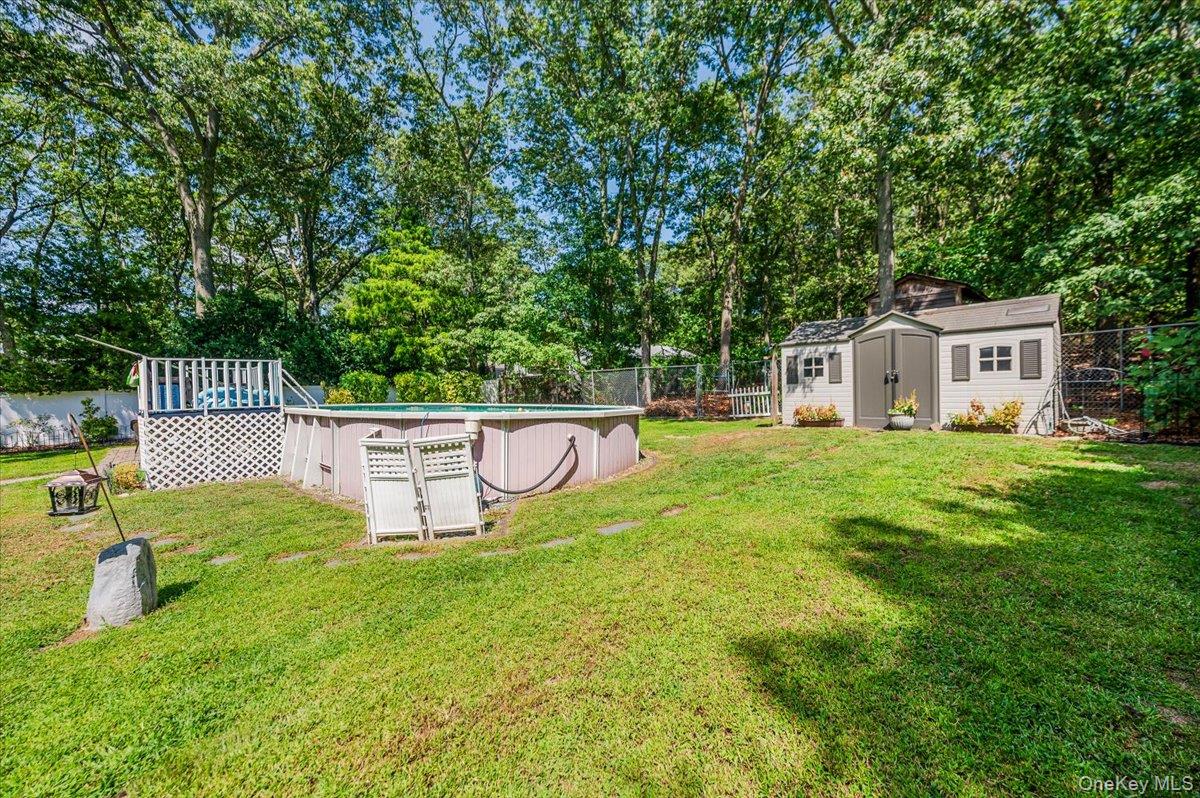 677 Meadow Road, Smithtown, NY 11787