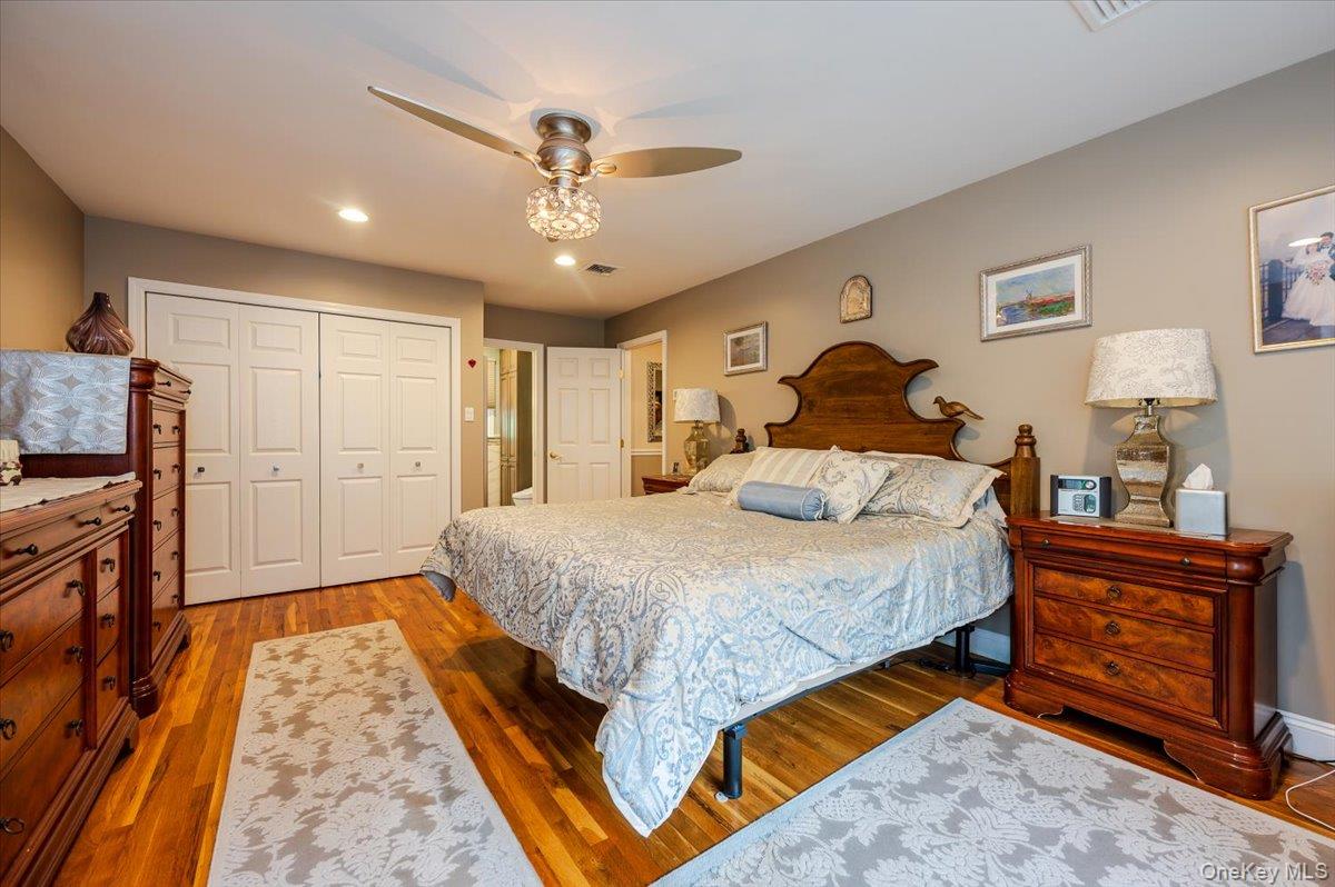 677 Meadow Road, Smithtown, NY 11787