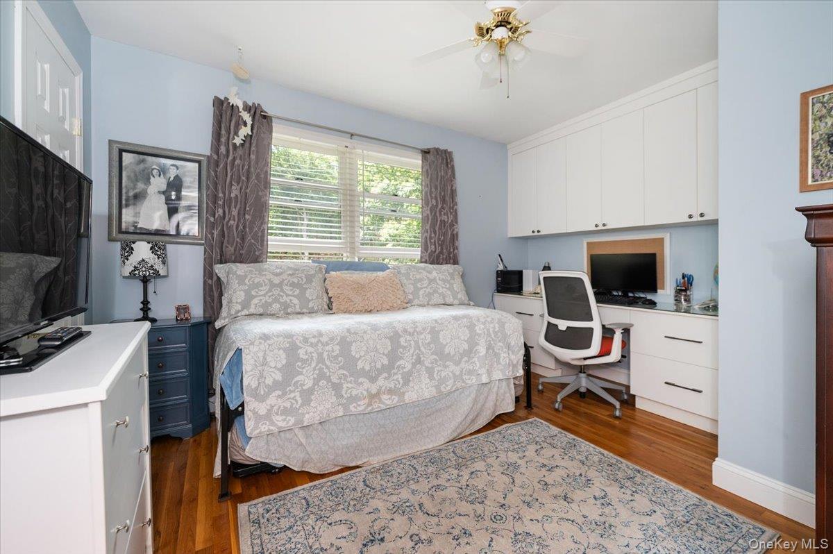 677 Meadow Road, Smithtown, NY 11787