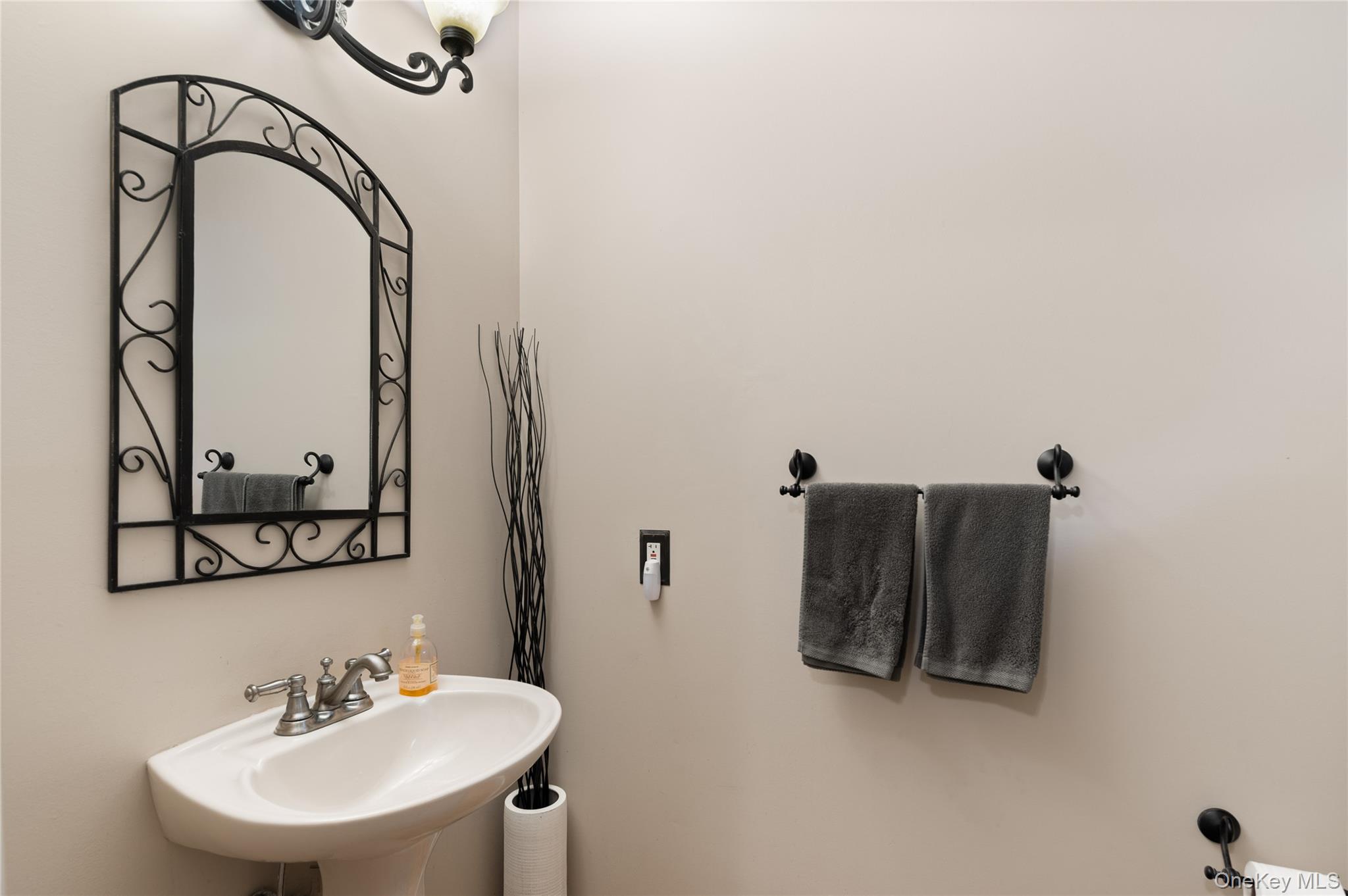 3306 Victoria Drive, Mount Kisco, NY 10549